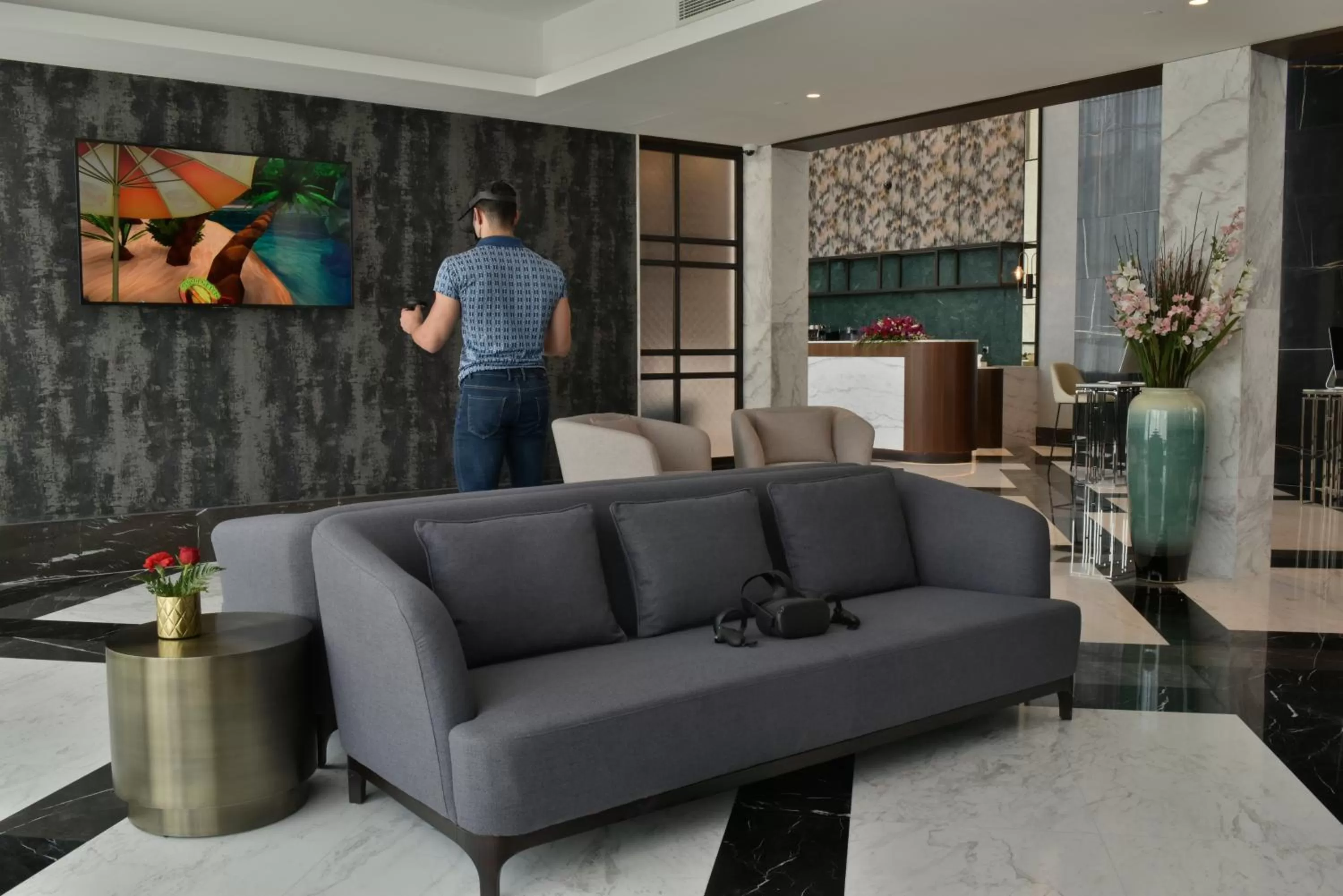 Communal lounge/ TV room in Swiss-Belsuites Admiral Juffair