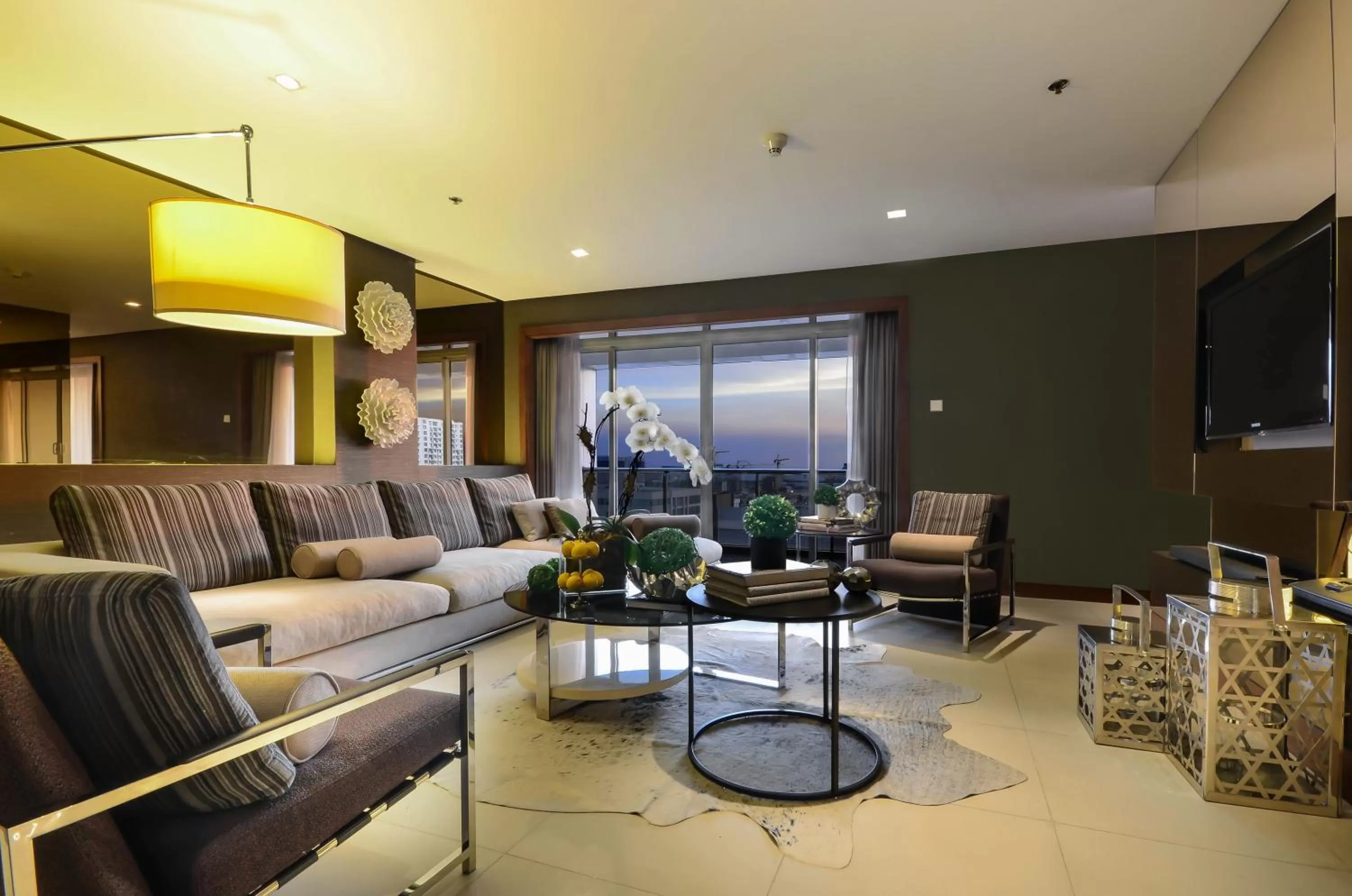 Living room in Midas Hotel and Casino