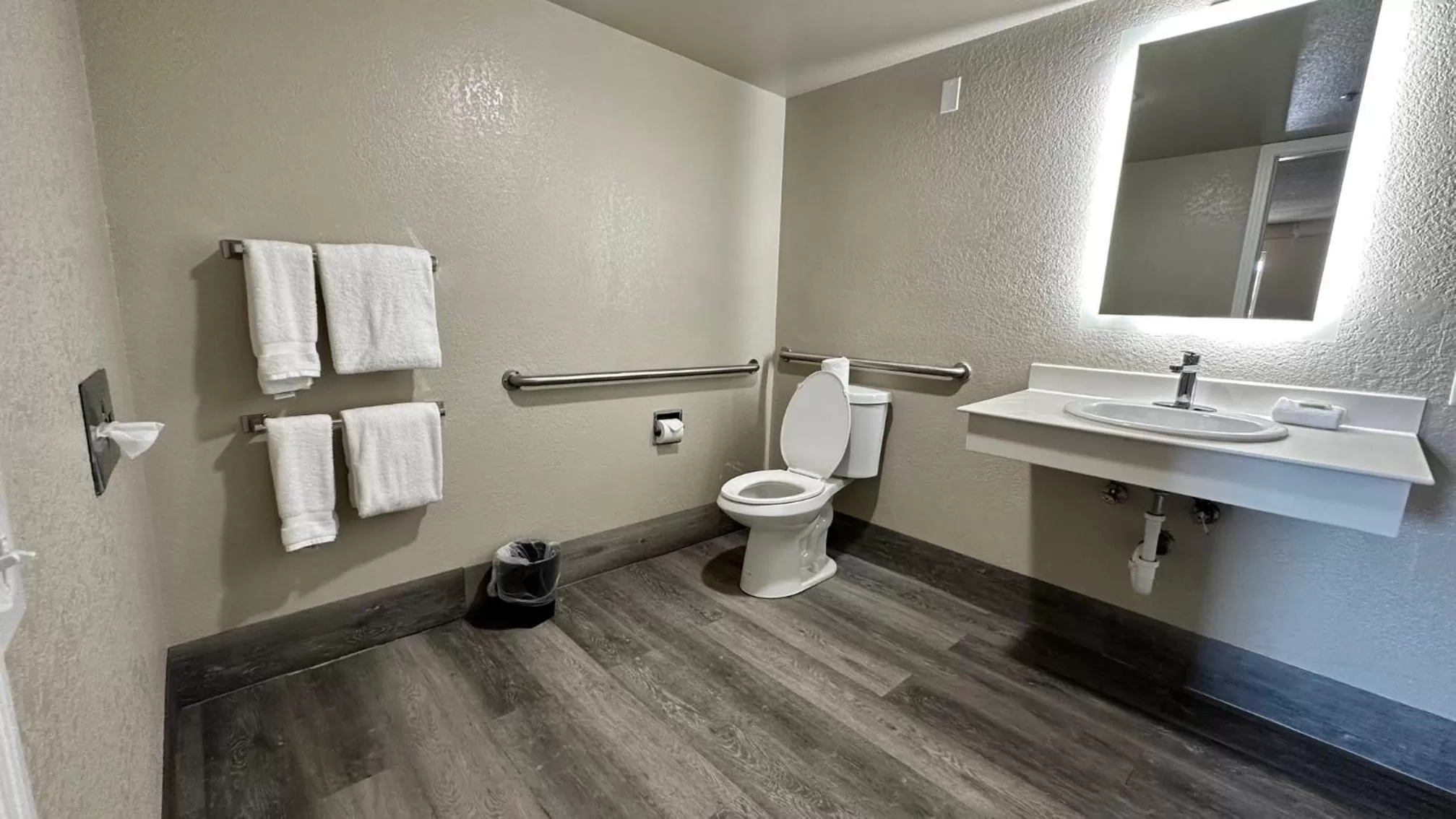 Bathroom in Days Inn by Wyndham San Diego Vista
