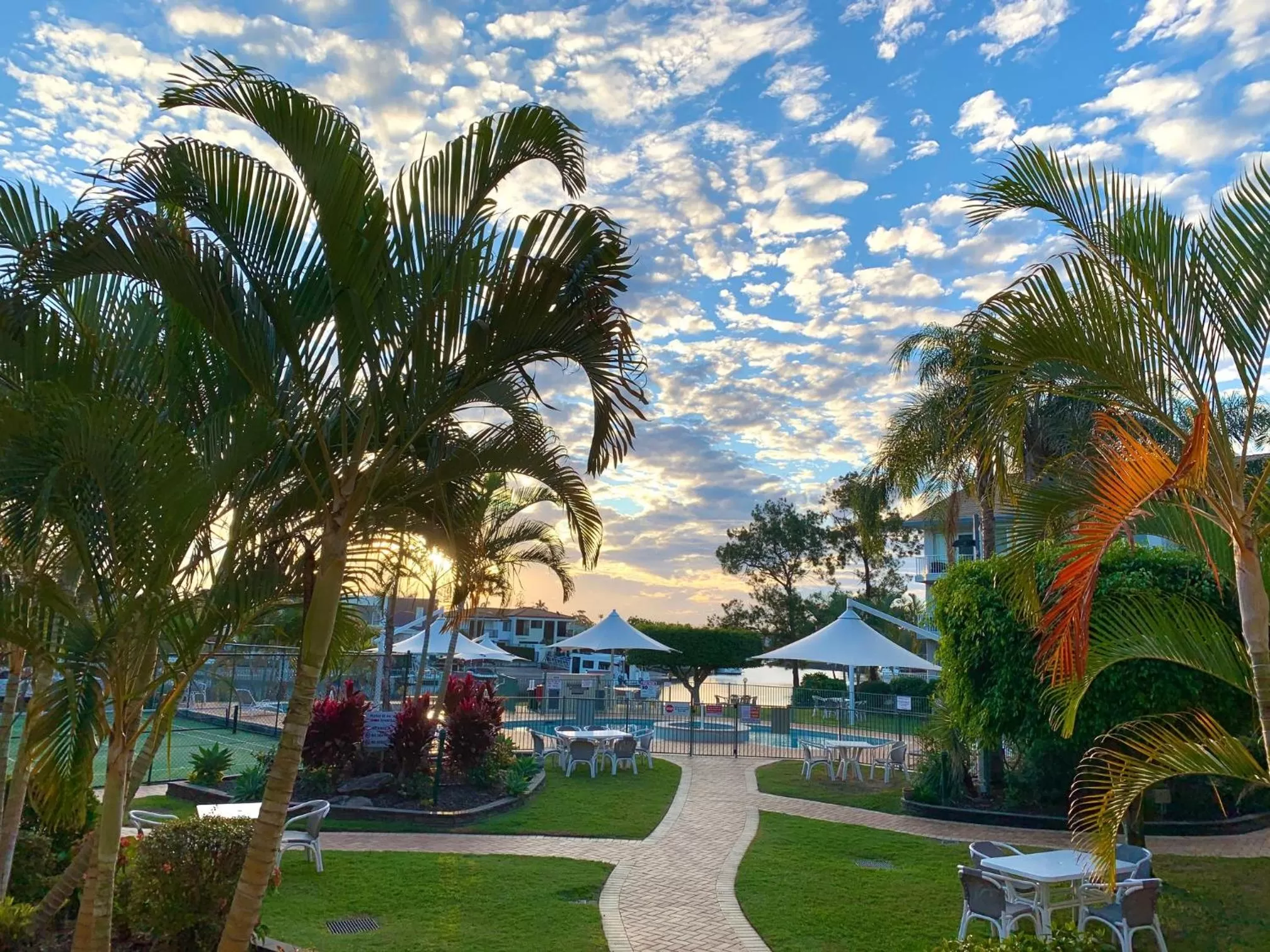 Pelican Cove Waterfront Apartment