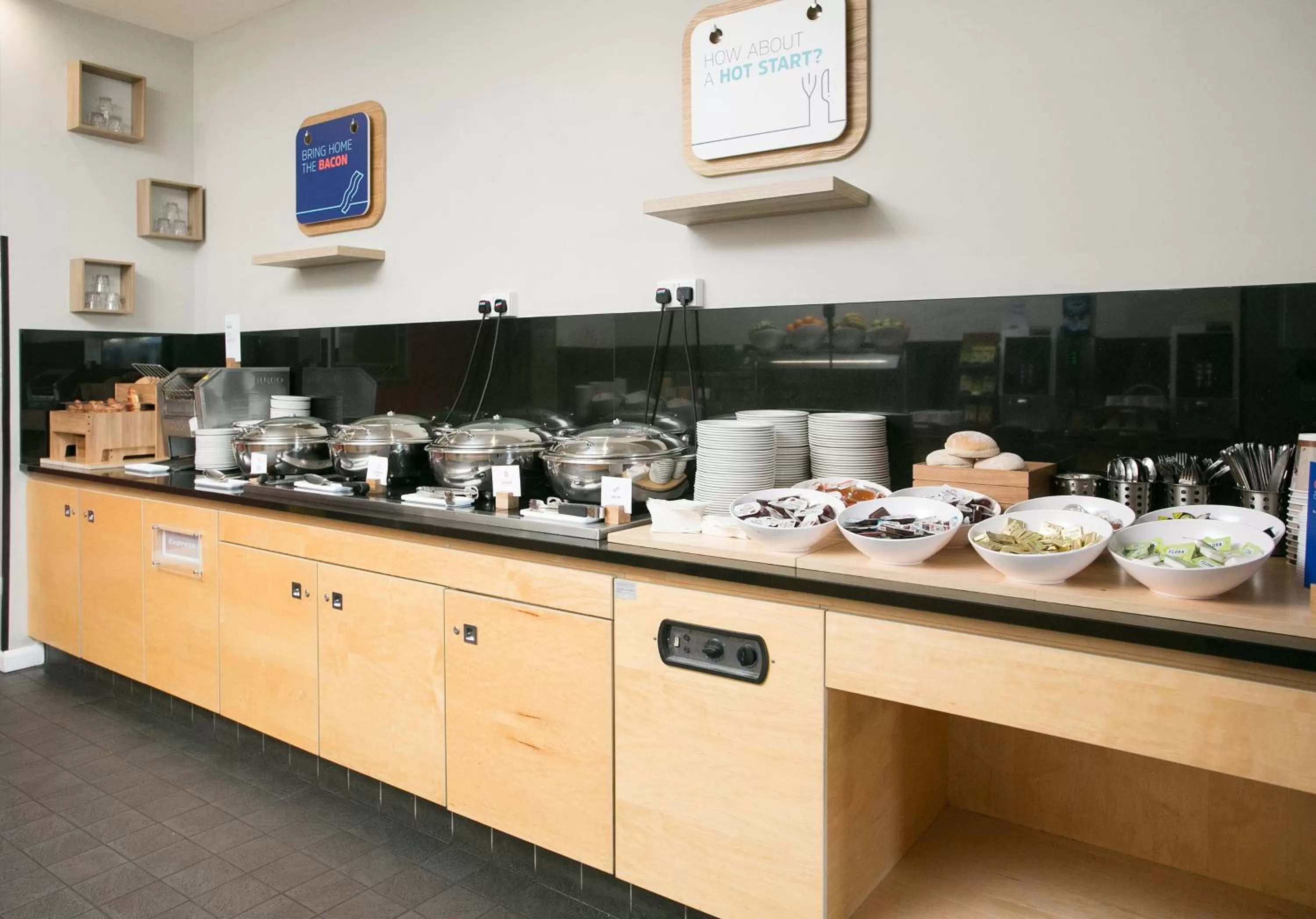 Breakfast in Holiday Inn Express Antrim by IHG