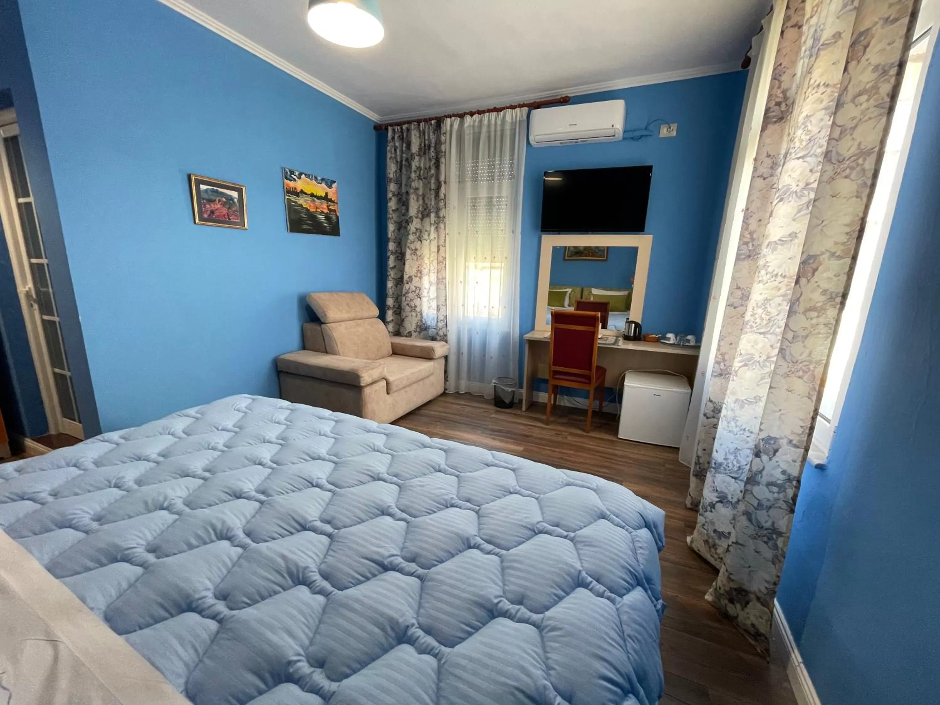 Photo of the whole room, Bed in HOTEL VILA 15 - CENTER