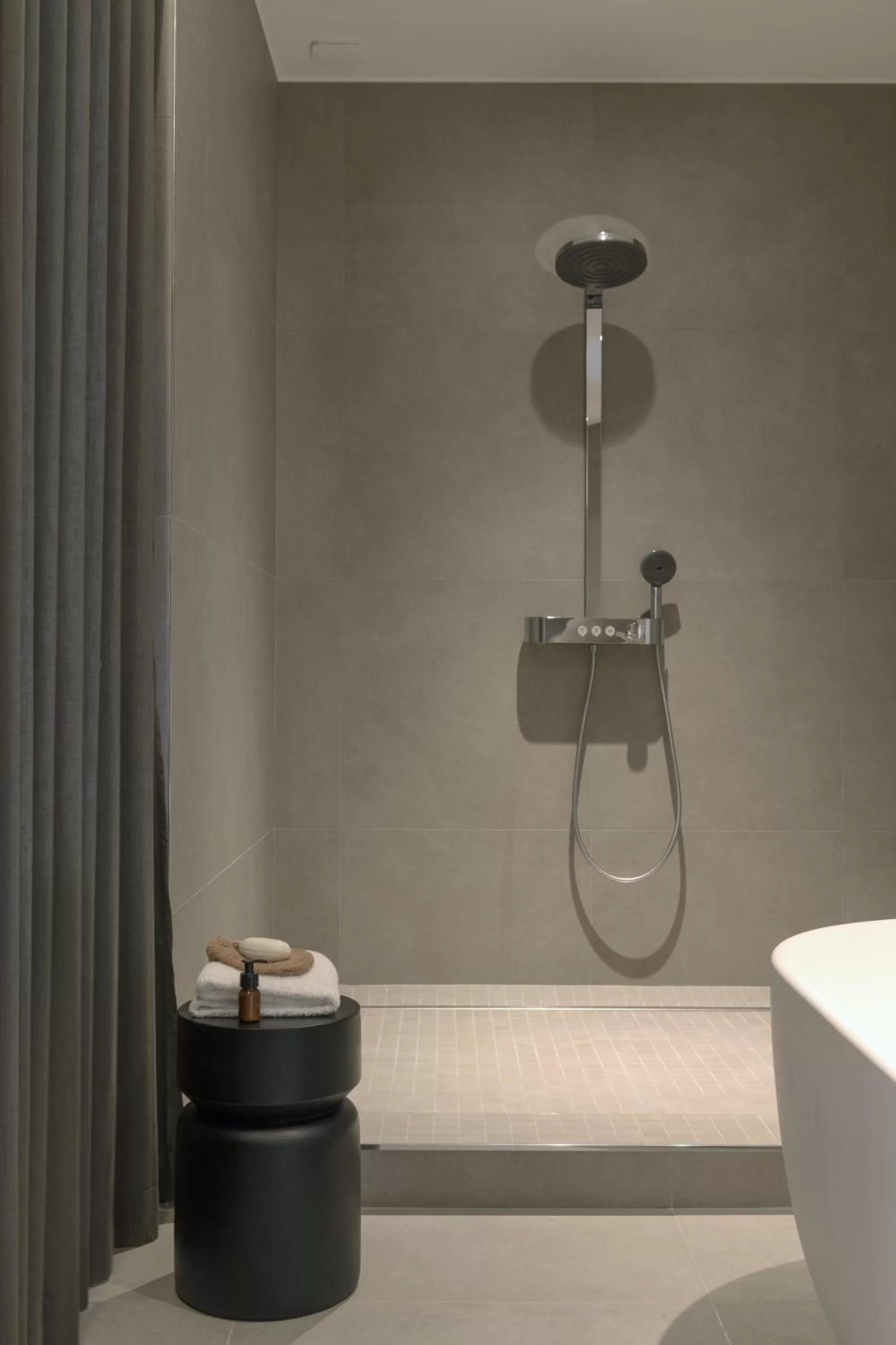 Shower, Bathroom in MiHotel Sala