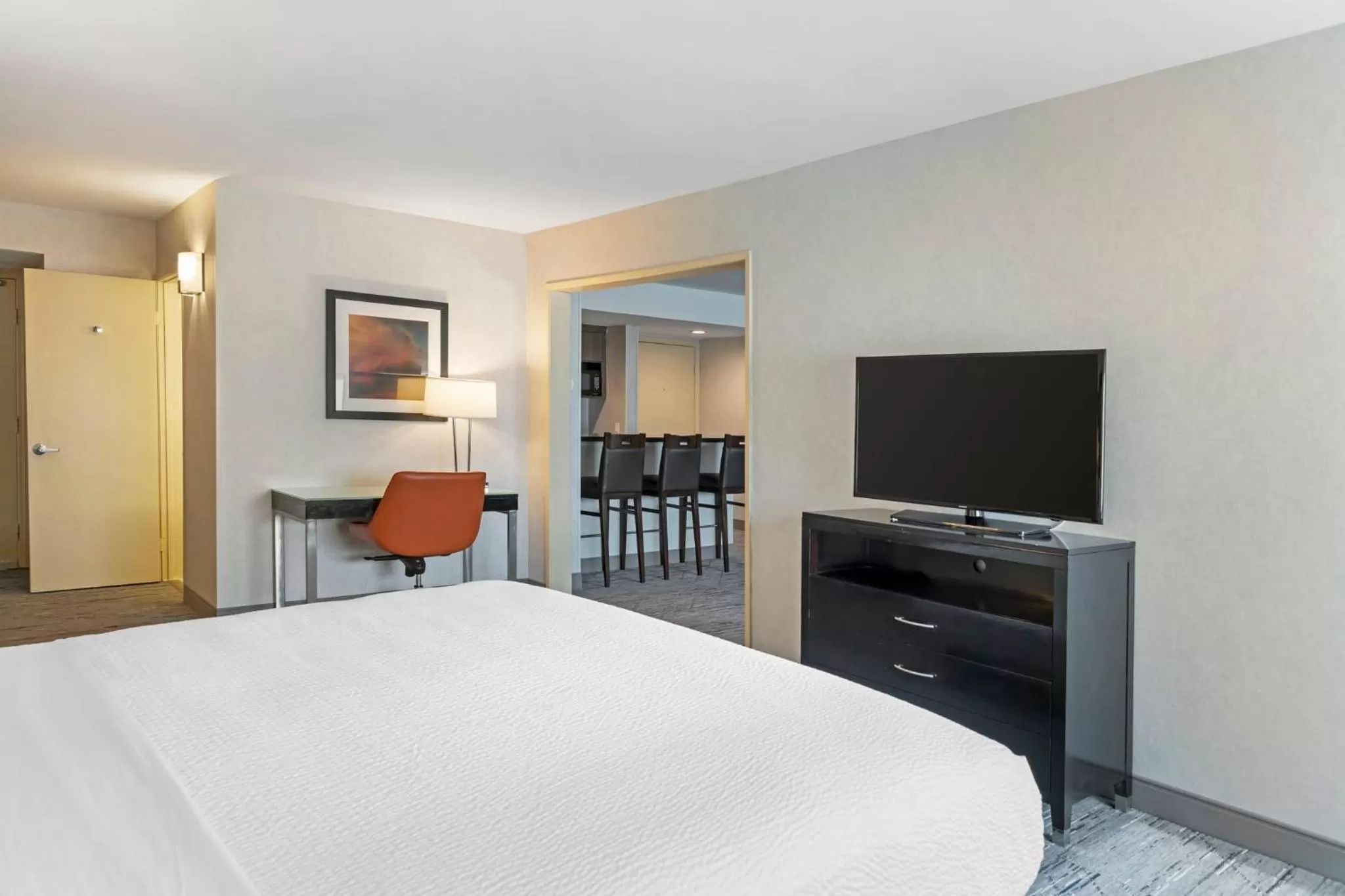 Photo of the whole room, Bed in Holiday Inn Express San Bernardino Colton by IHG