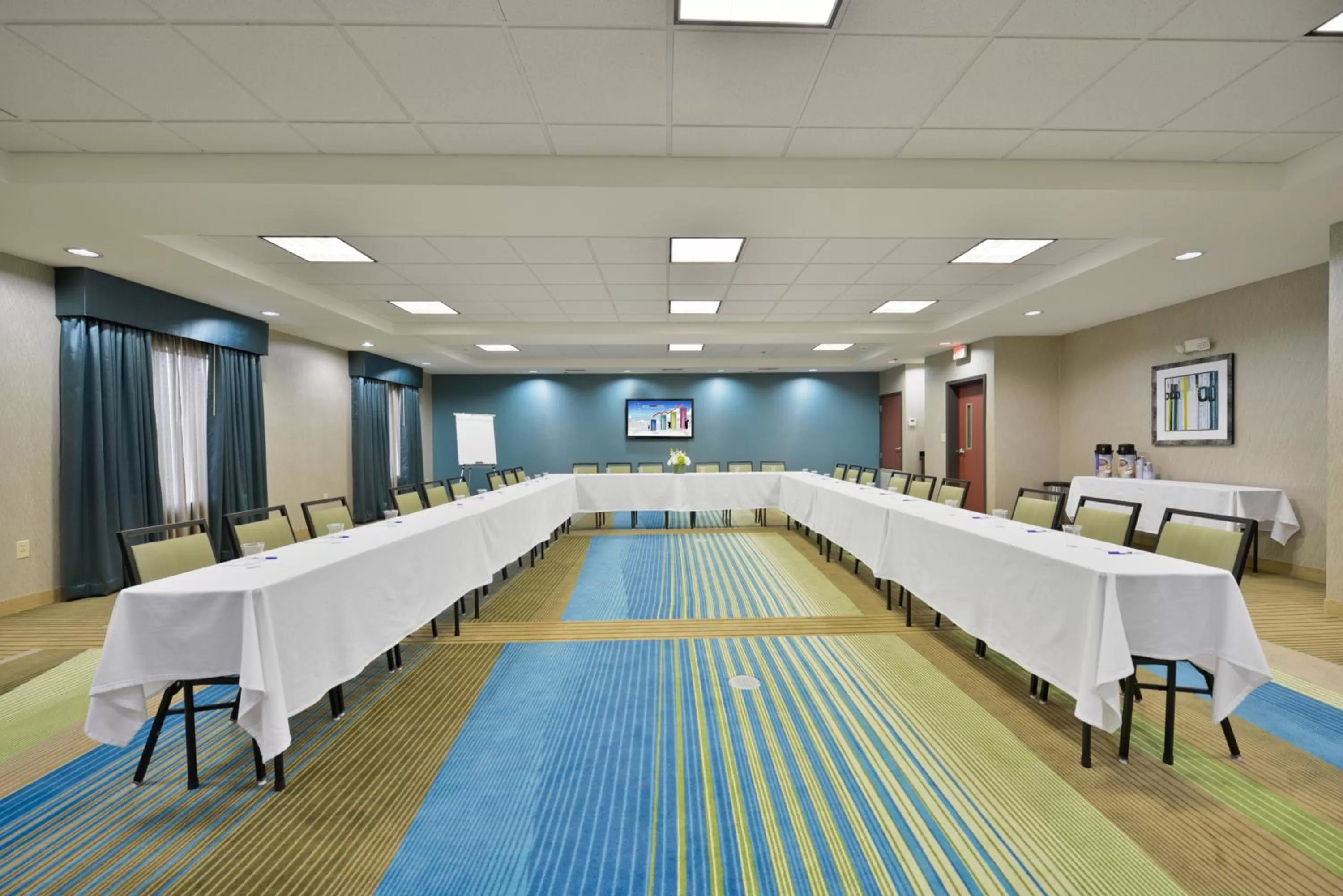 Meeting/conference room in Holiday Inn Express & Suites Forrest City by IHG