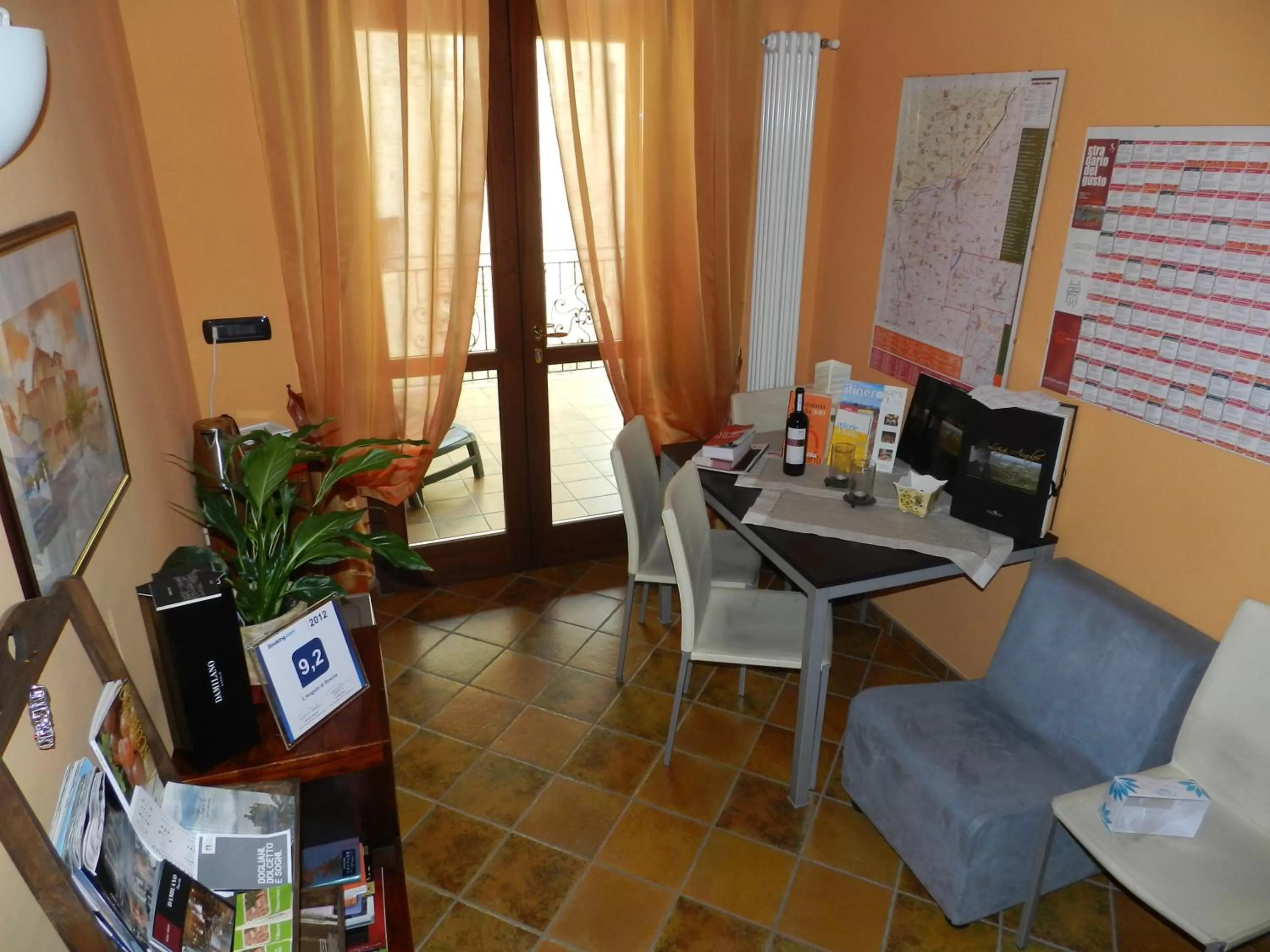 Lobby or reception in B&B l'Angolo di Rosina con ristorante