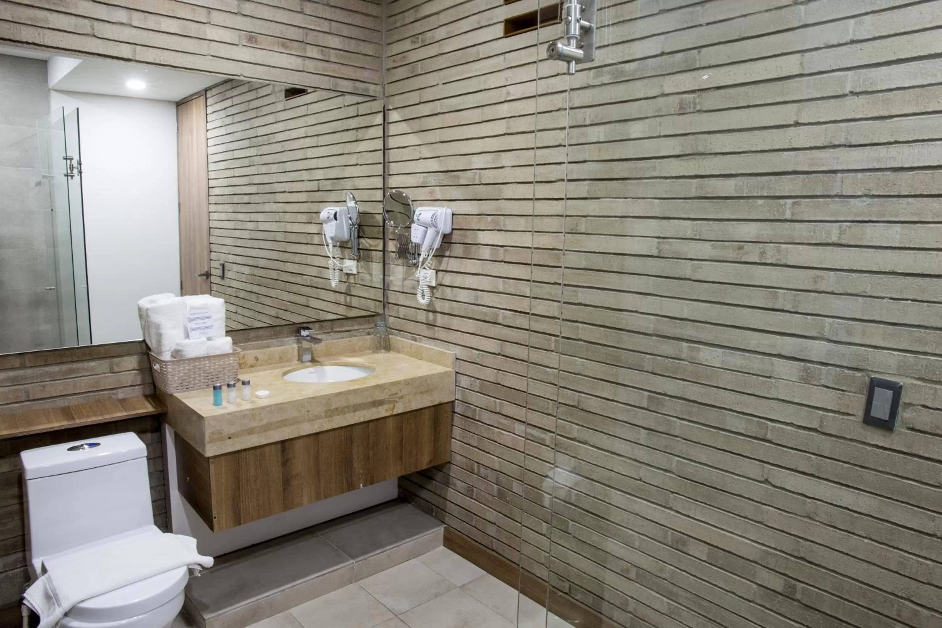 Bathroom in Alko Hotel Integrado