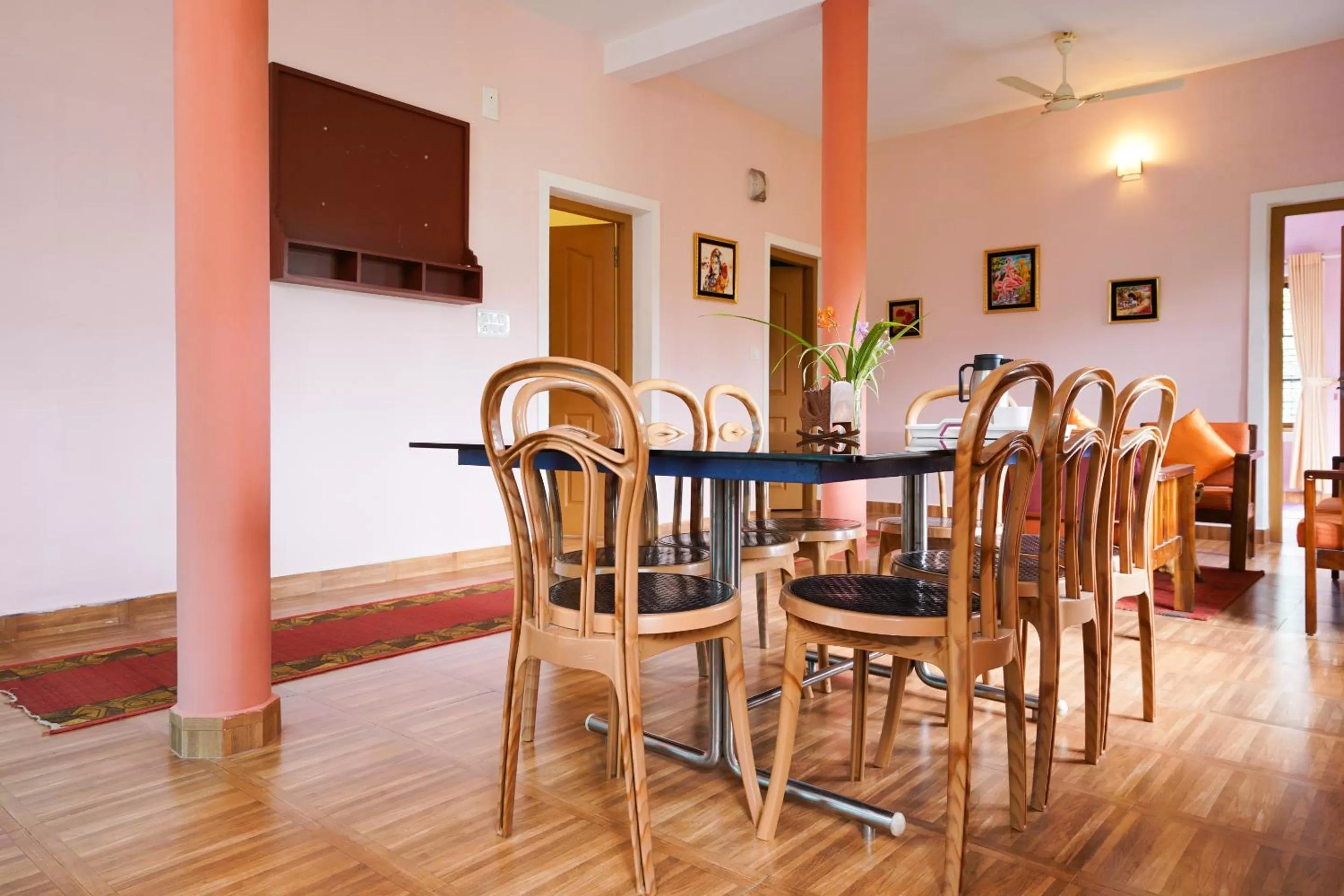 Dining area, Restaurant/Places to Eat in Munnar Blue Mist