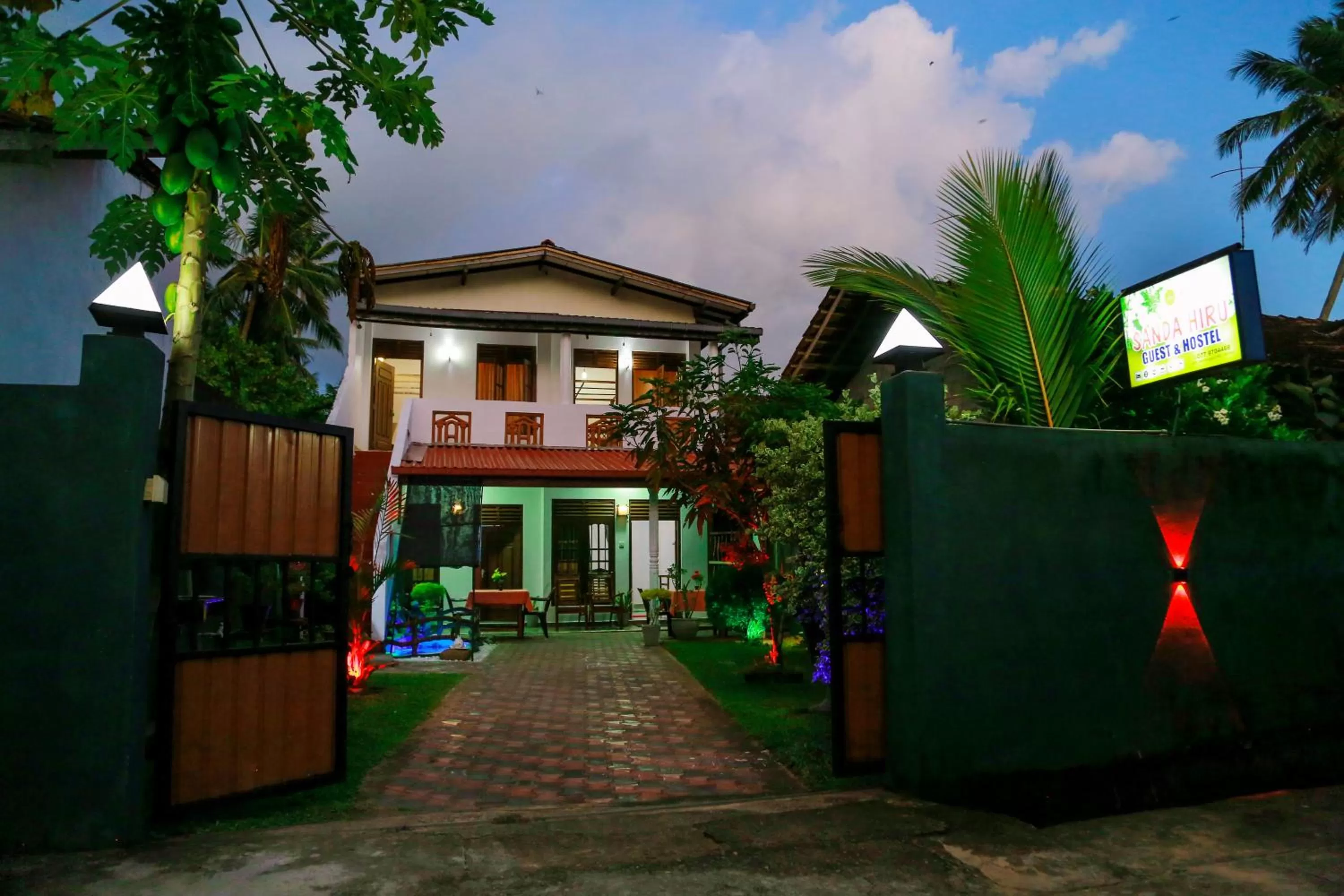 Property Building in Sanda Hiru Guest