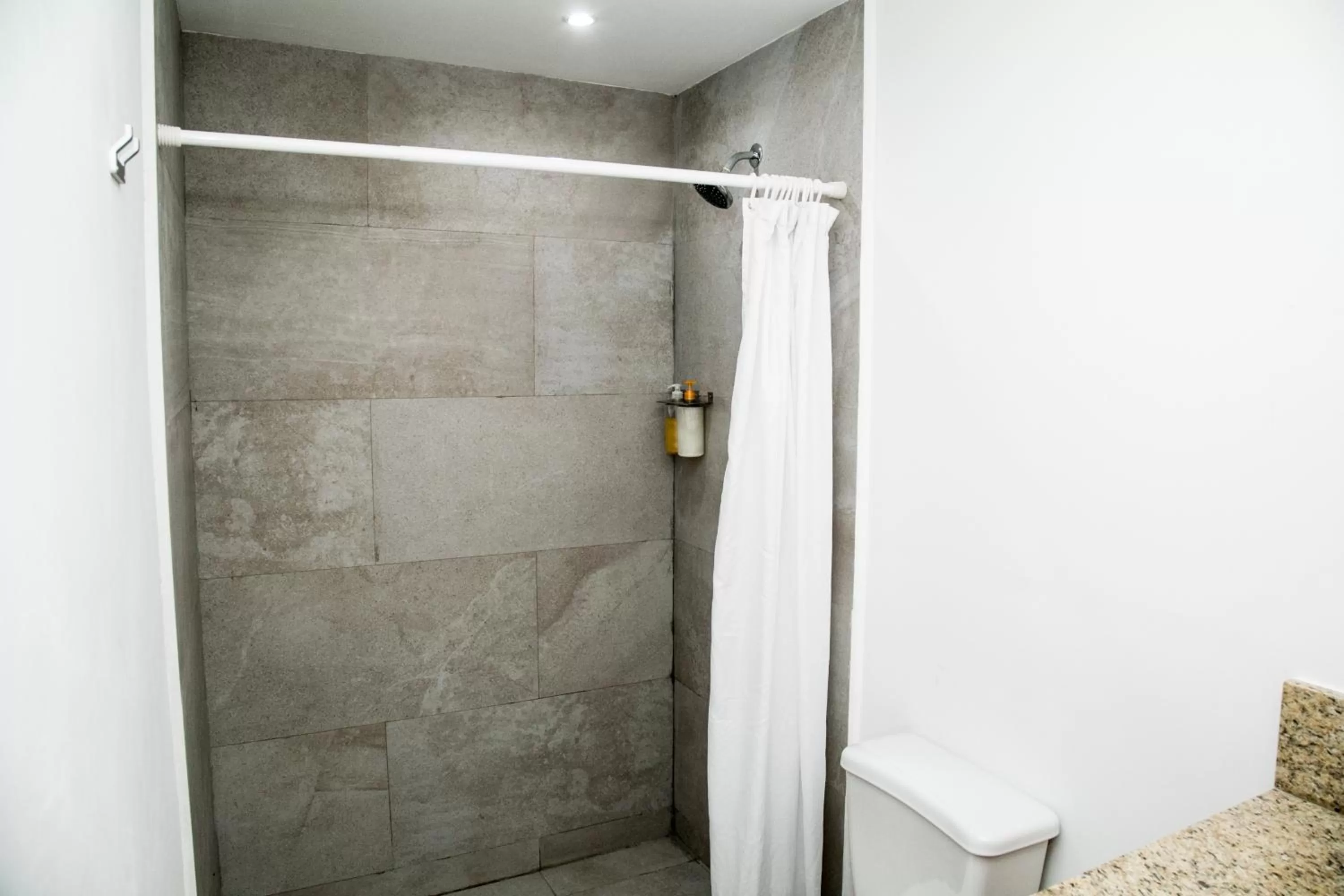 Shower in Booking 500