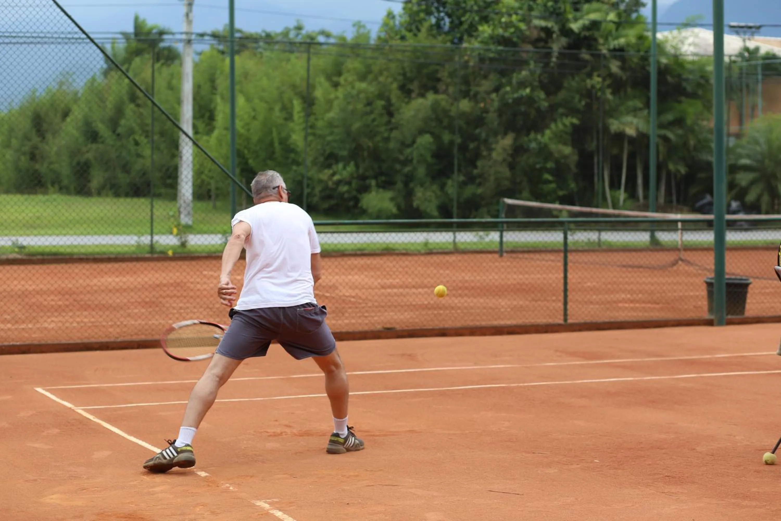 Tennis court in Hotel Portobello Resort & Safari