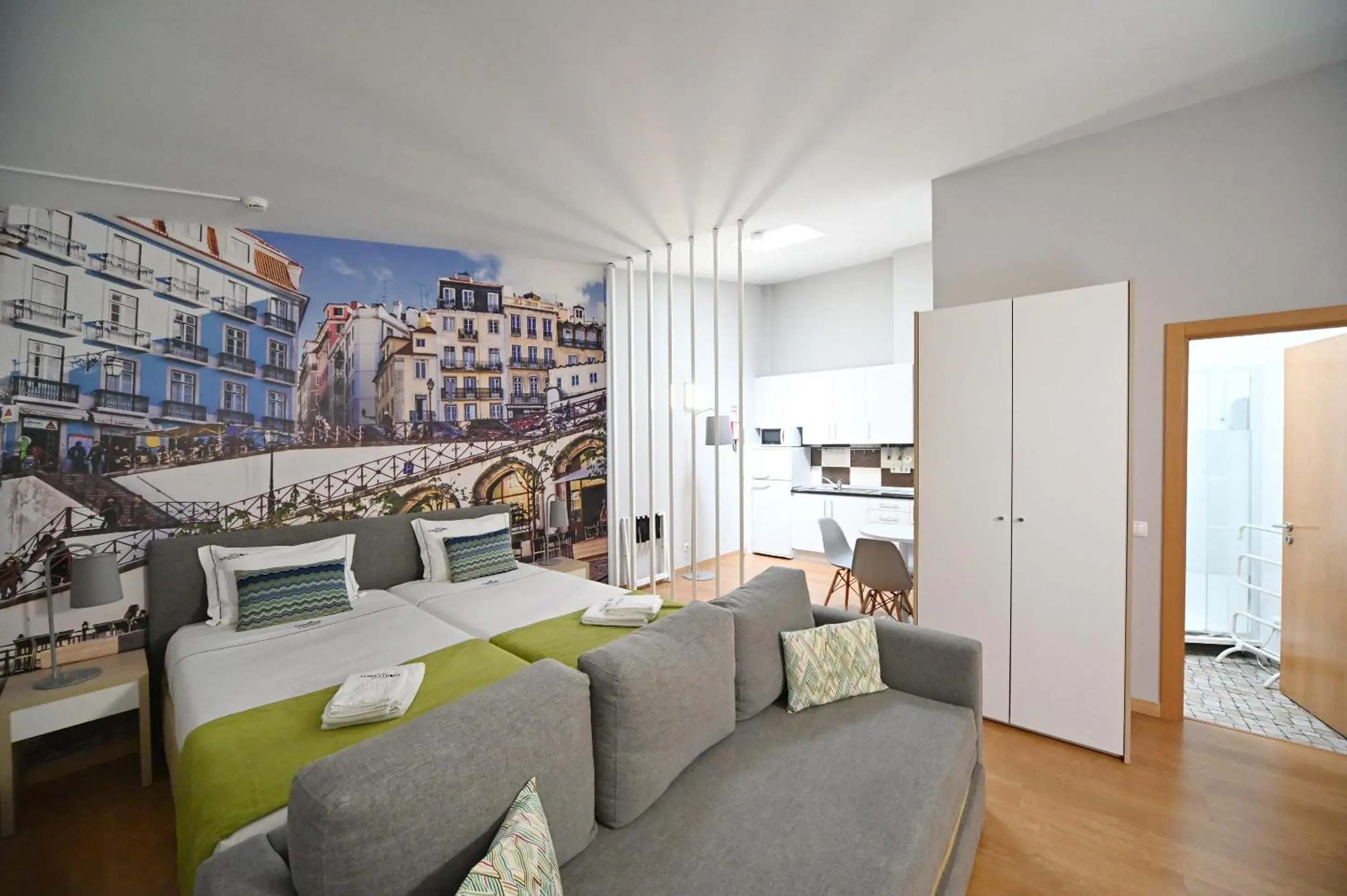 Studio Apartment - First Floor in Famous Crows Lisbon Suites Studio Apartment - First Floor in Famous Crows Lisbon Suites