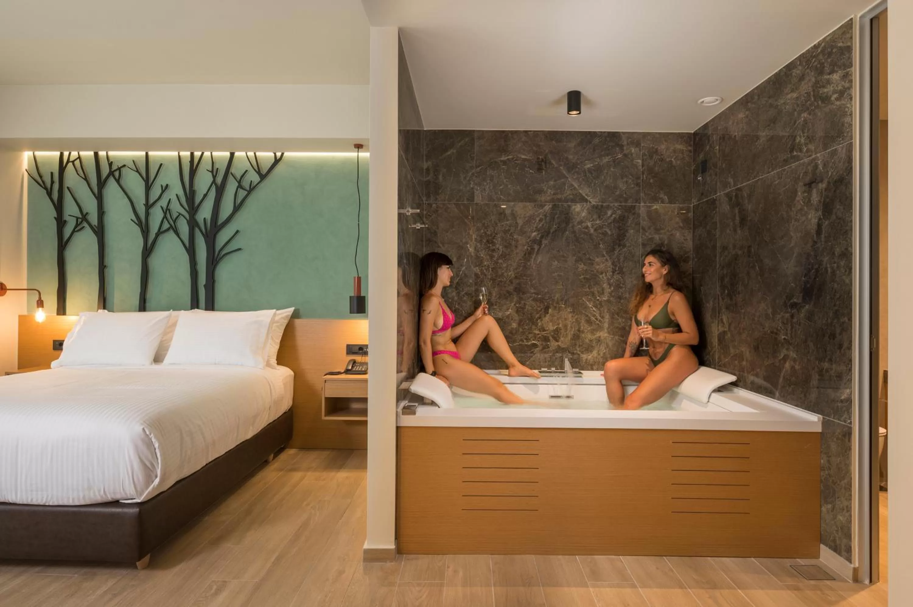 Photo of the whole room, Bed in Hyperion City Hotel & Spa