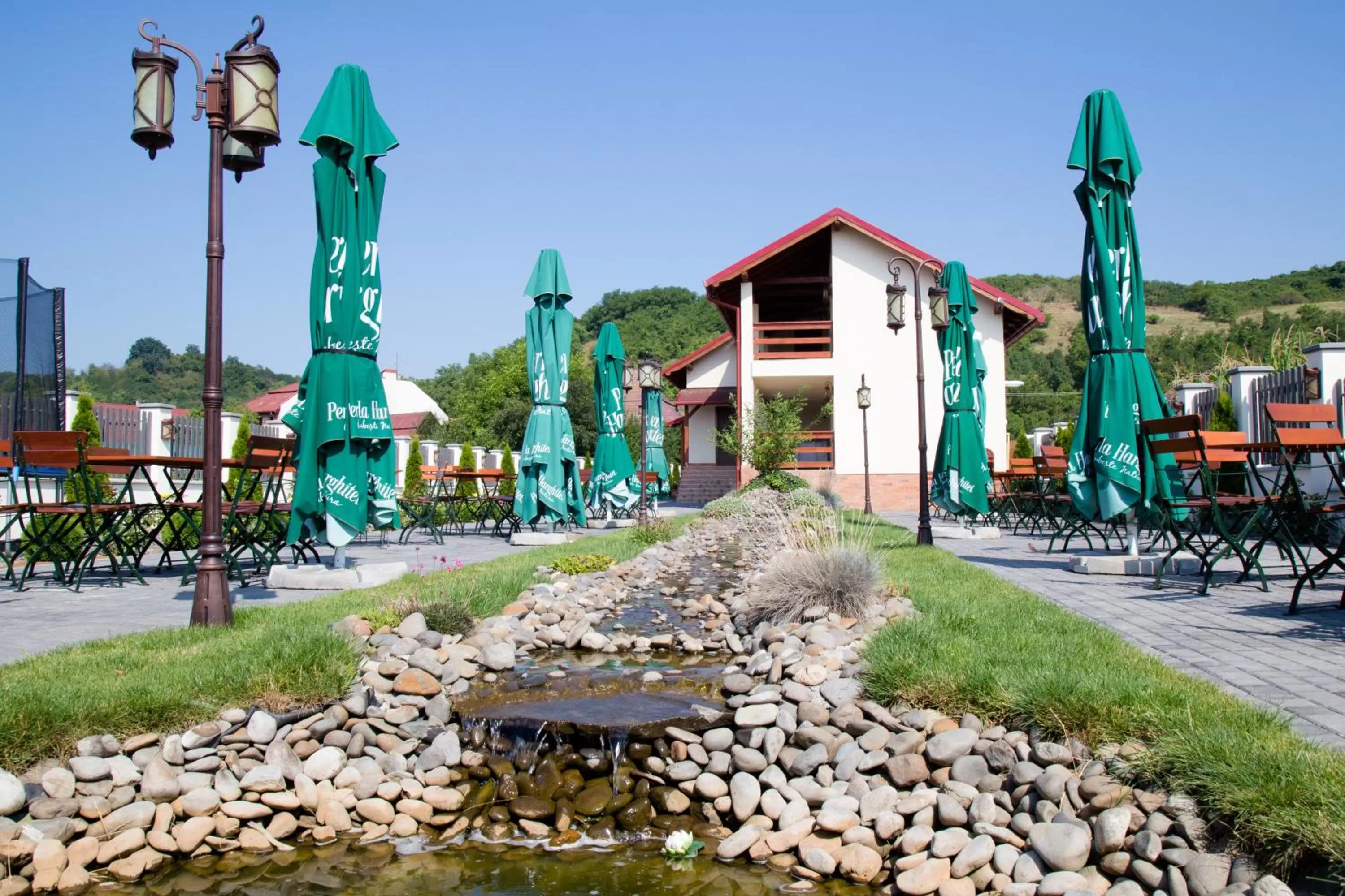 Garden, Property Building in Country Court