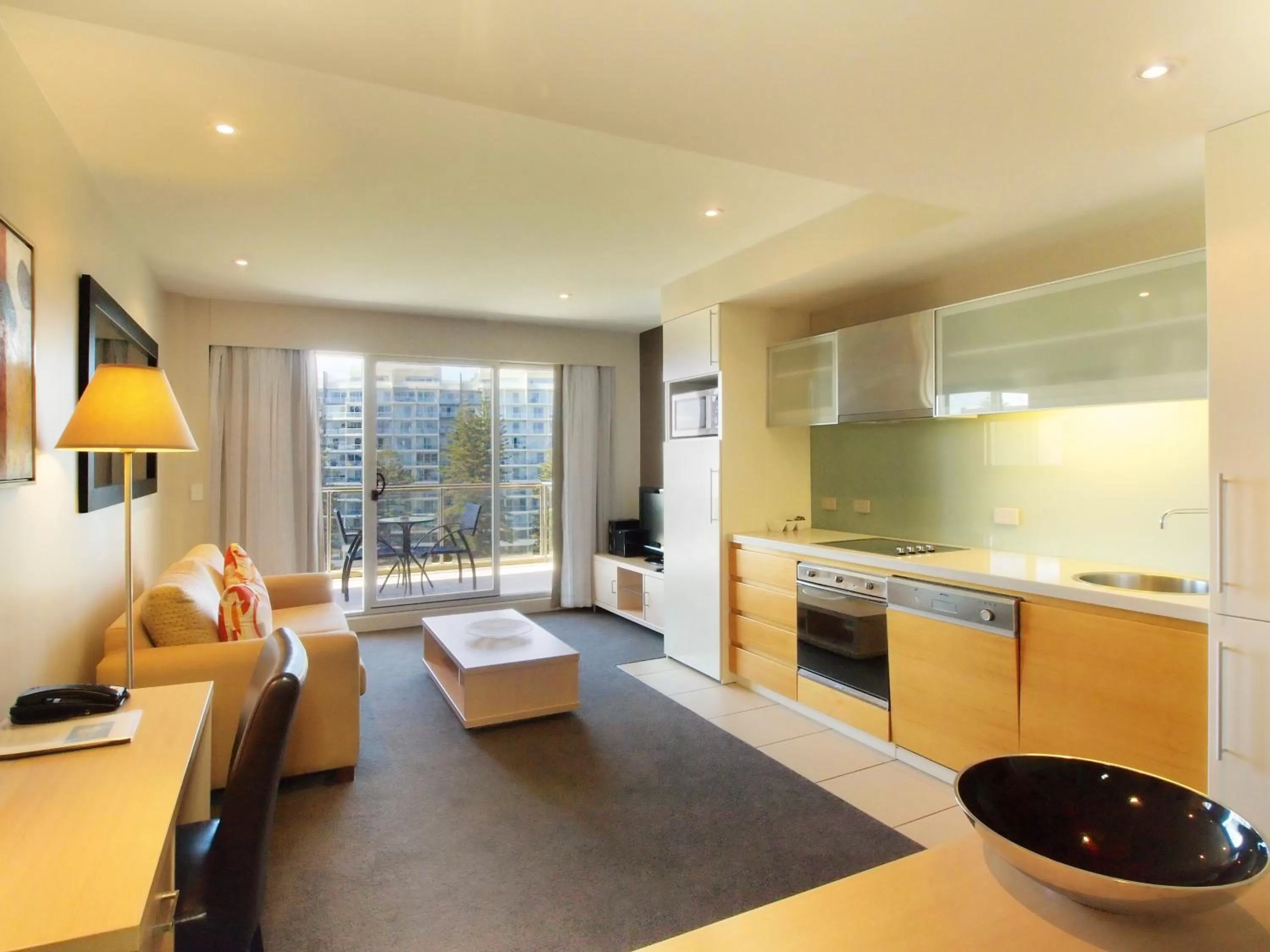 Photo of the whole room in Oaks Glenelg Plaza Pier Suites