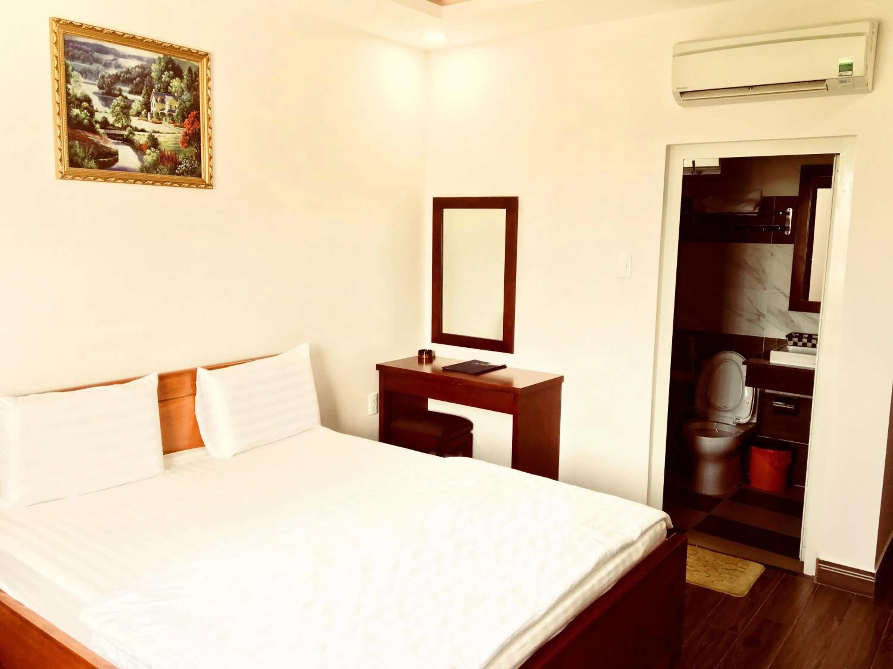 QUEEN VICTORIA Hotel