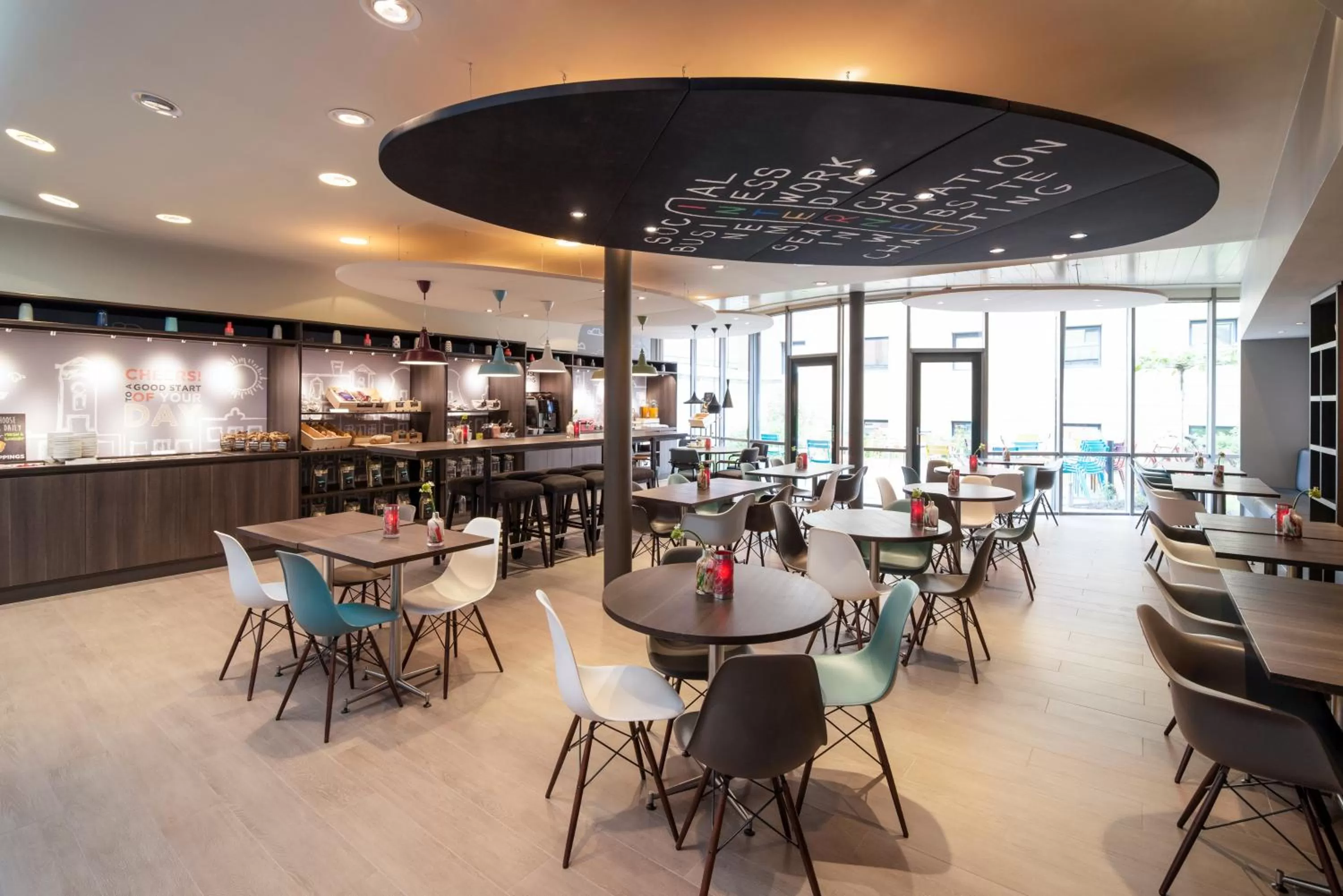 Restaurant/places to eat in ibis Amsterdam Centre Stopera