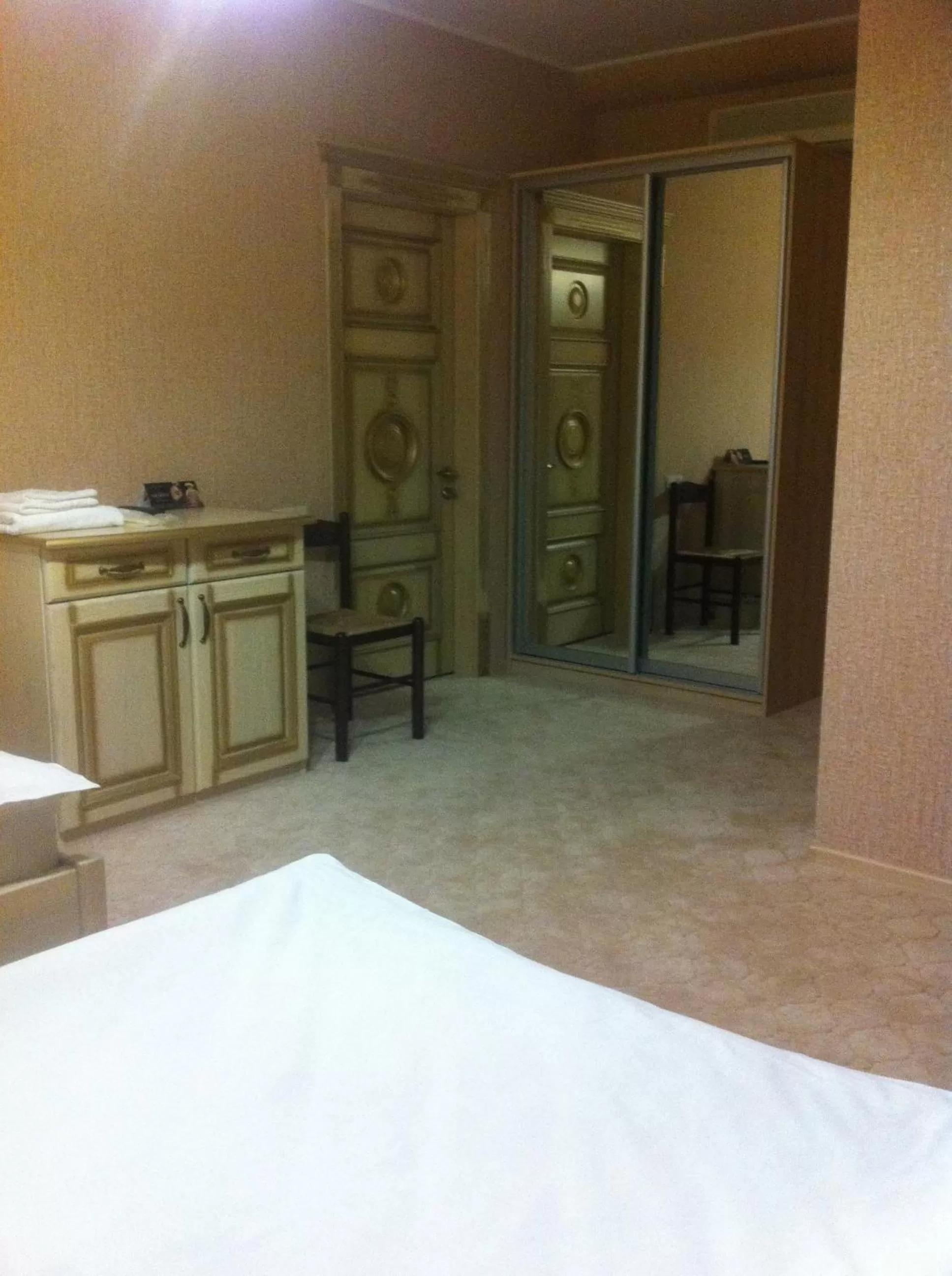 Standard Twin Room - single occupancy in Veles Hotel