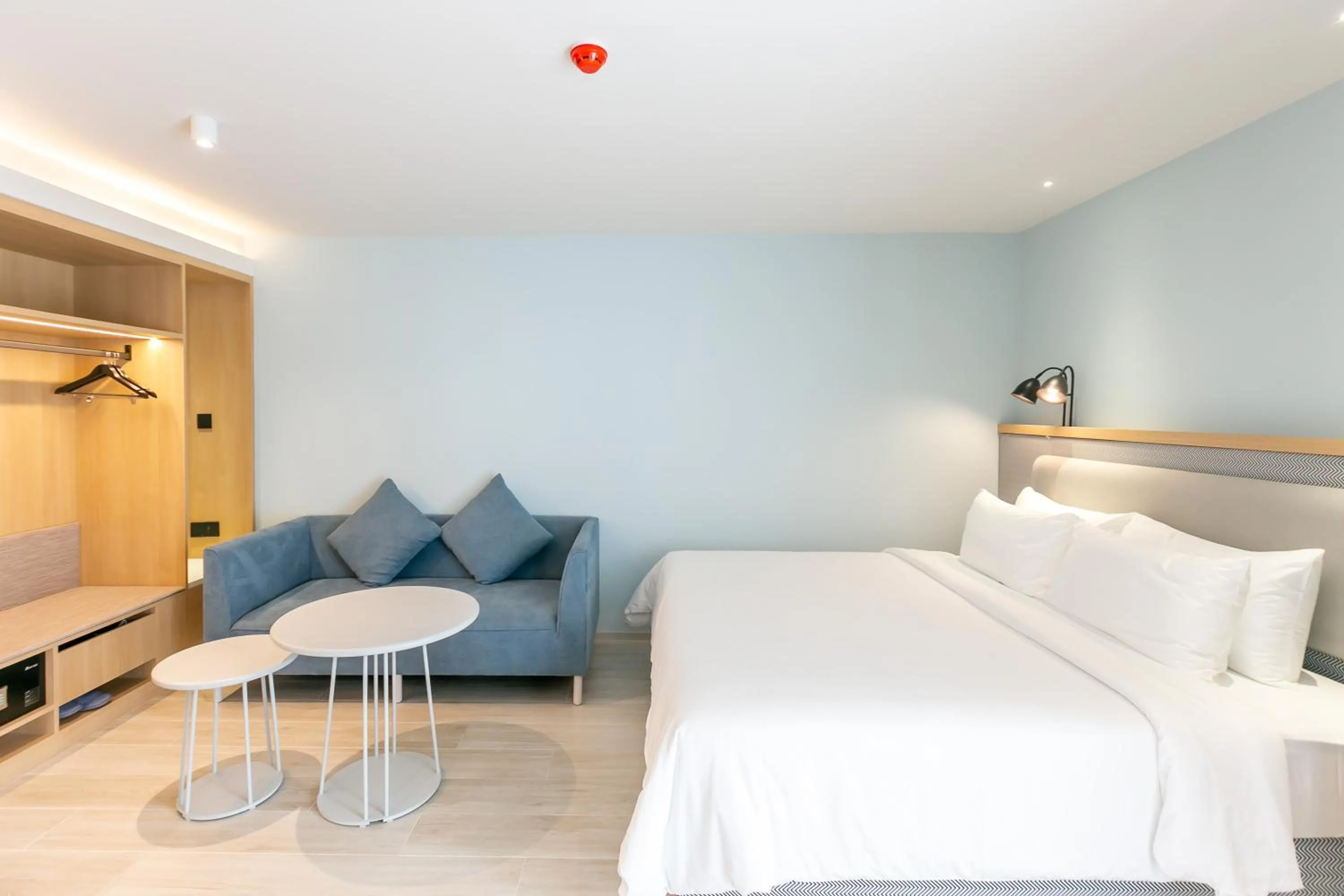 Bed in The SACHA Apart-Hotel Thonglor