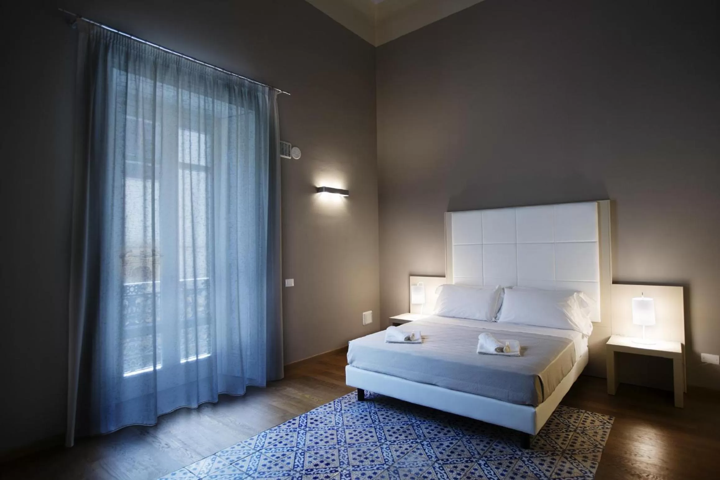 Bed in Central Gallery Rooms- Palazzo D'Ali' Staiti XIX