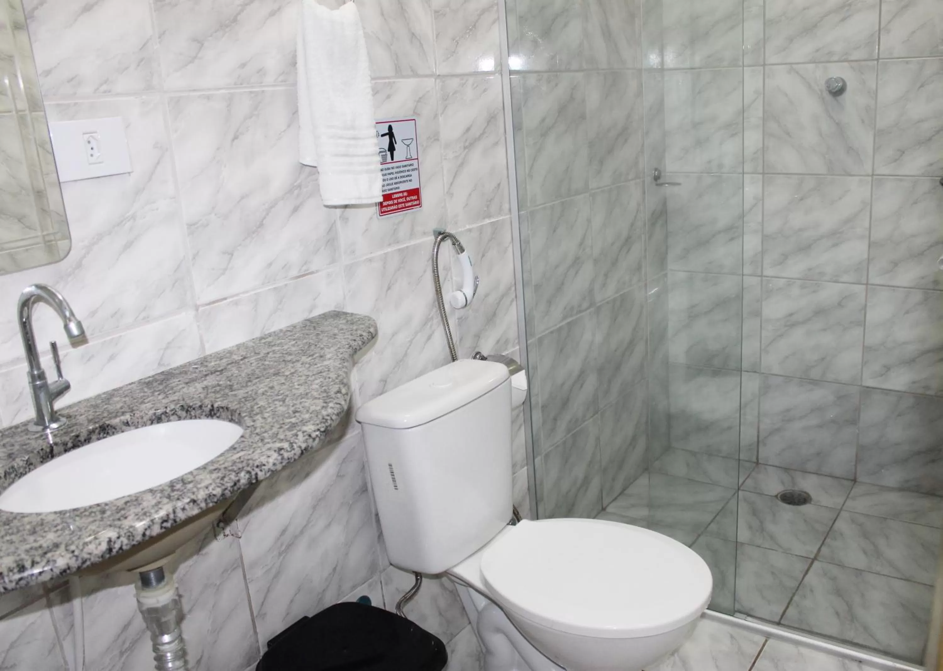 Bathroom in Pousada Das Palmeiras