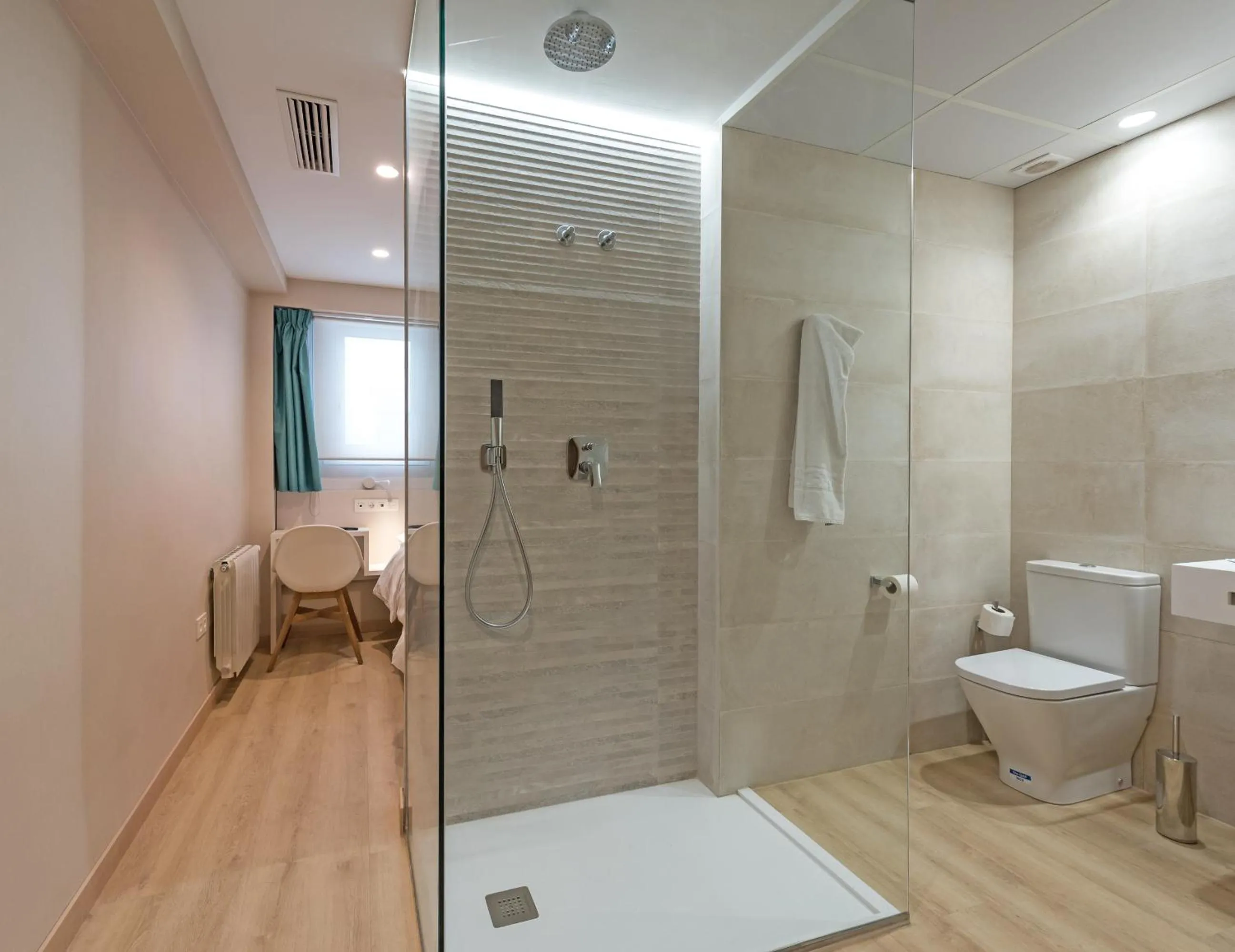 Bathroom in La Lonja