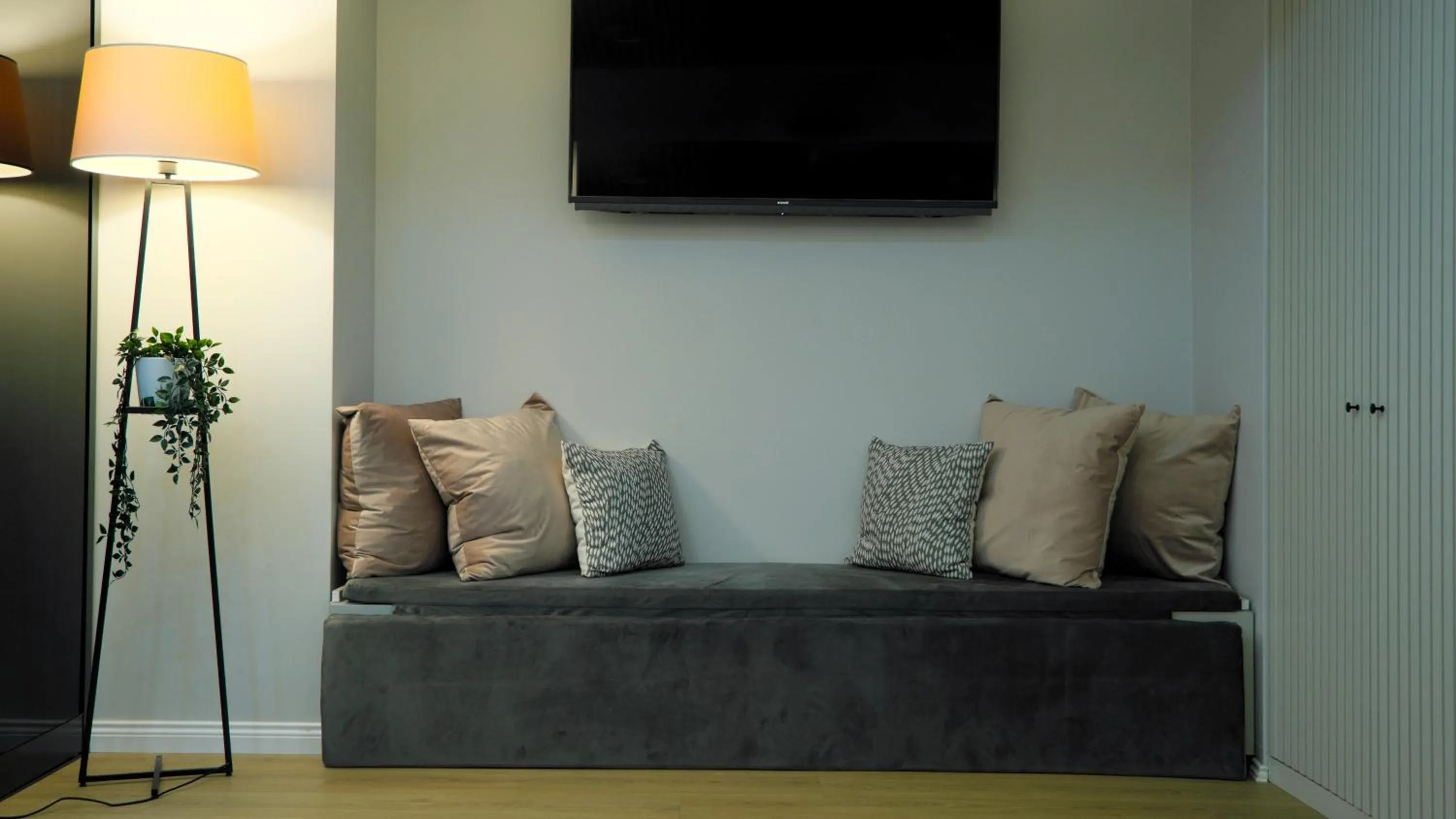 TV and multimedia in MyKent Hotel