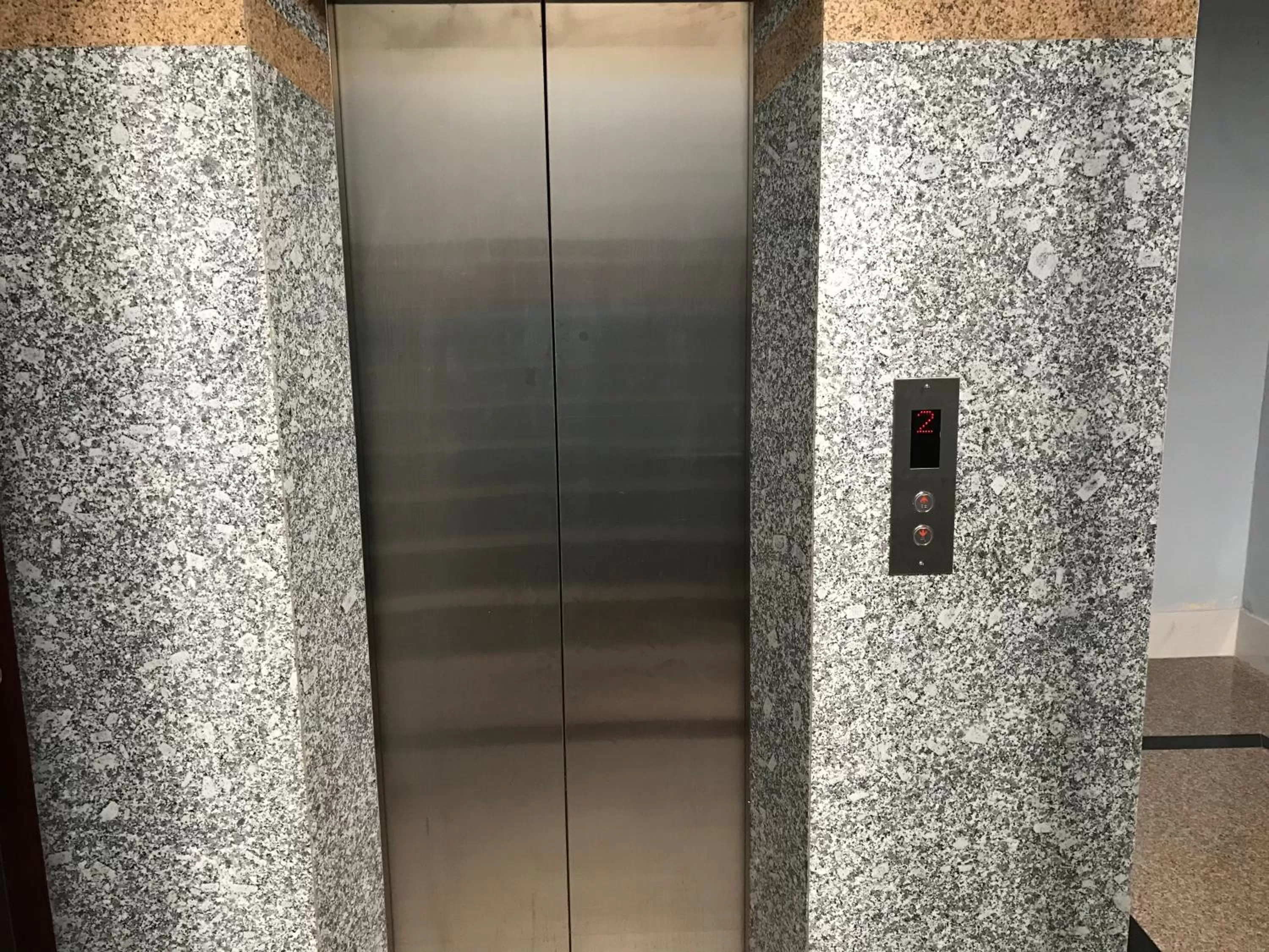 Decorative detail in Hoang Hai Dang 1 Hotel