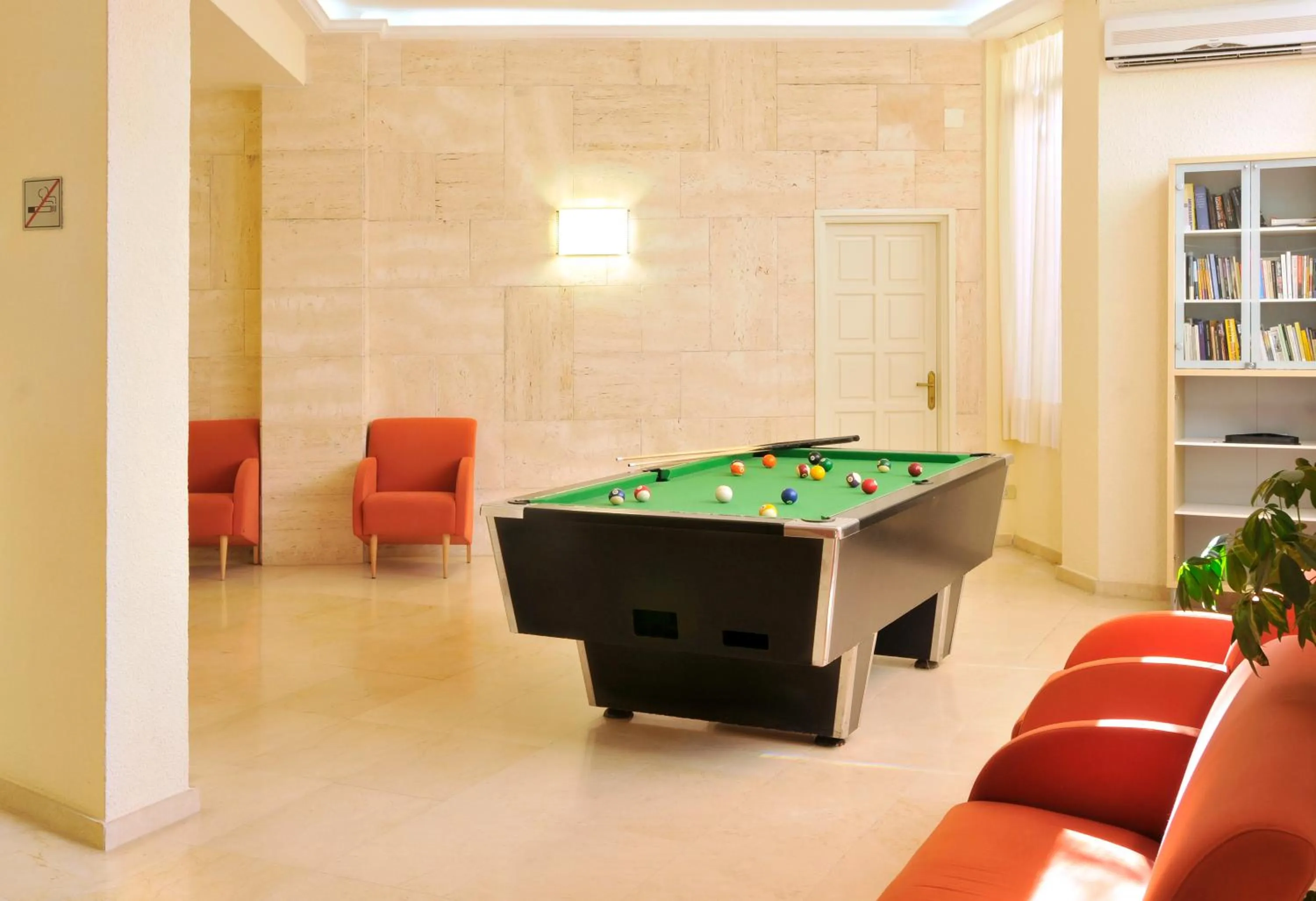 Billiard in GHT S'Agaró Mar Hotel