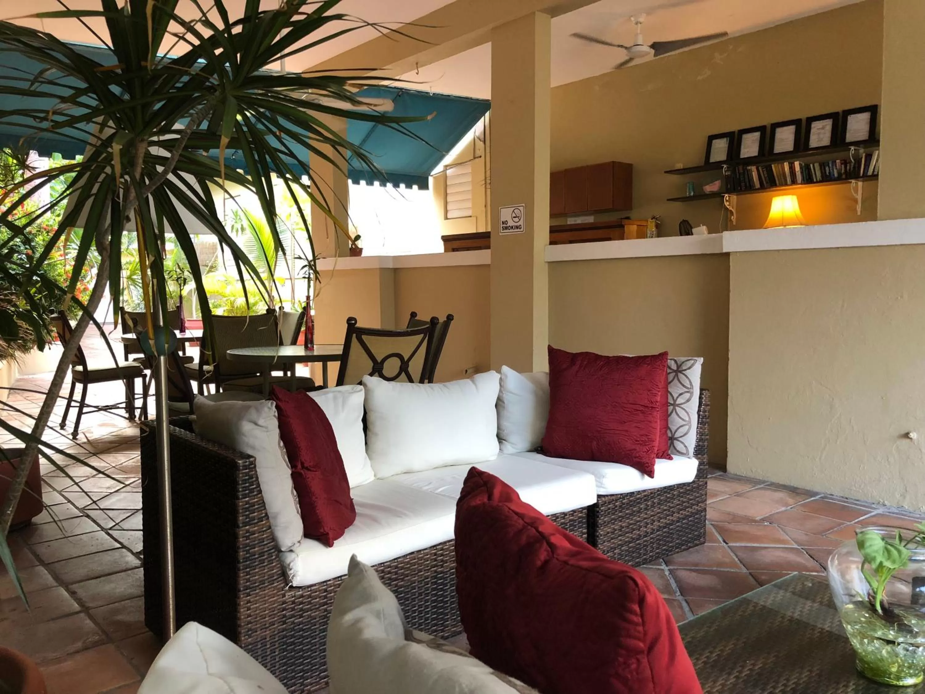 Patio in Casa del Caribe Inn