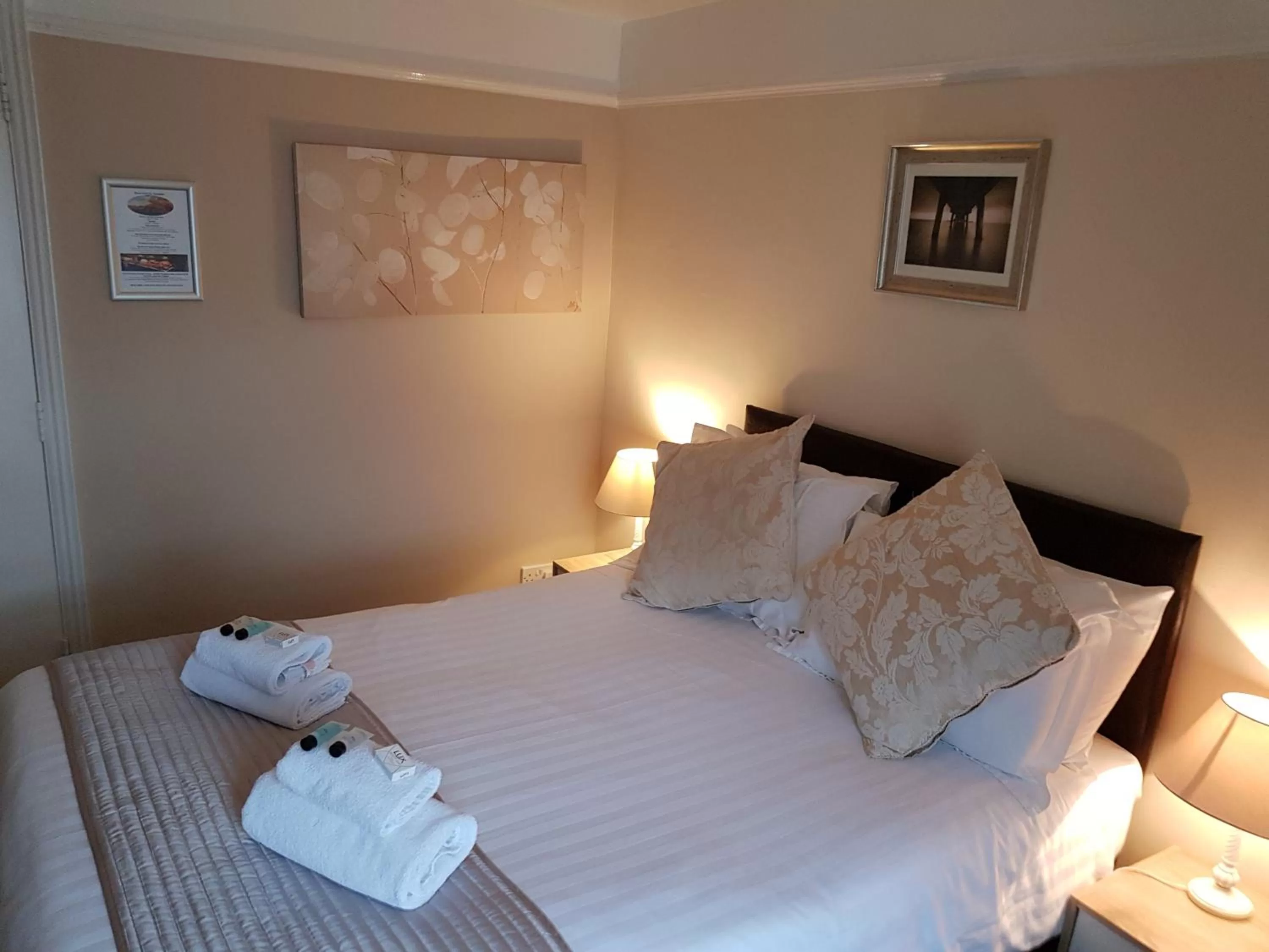 Photo of the whole room, Bed in Waterfront Hotel