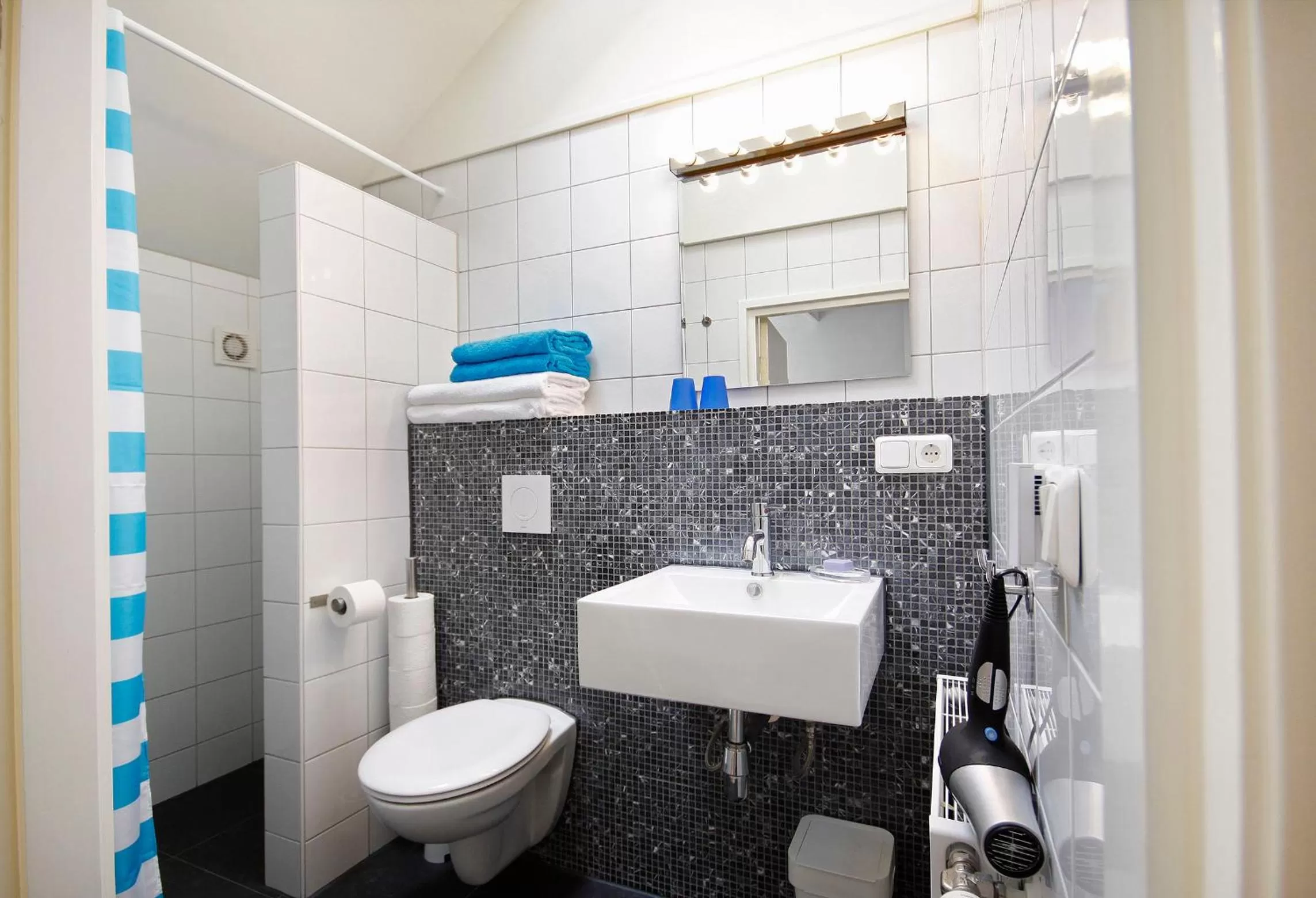 Bathroom in B&B Vloedlijn Texel