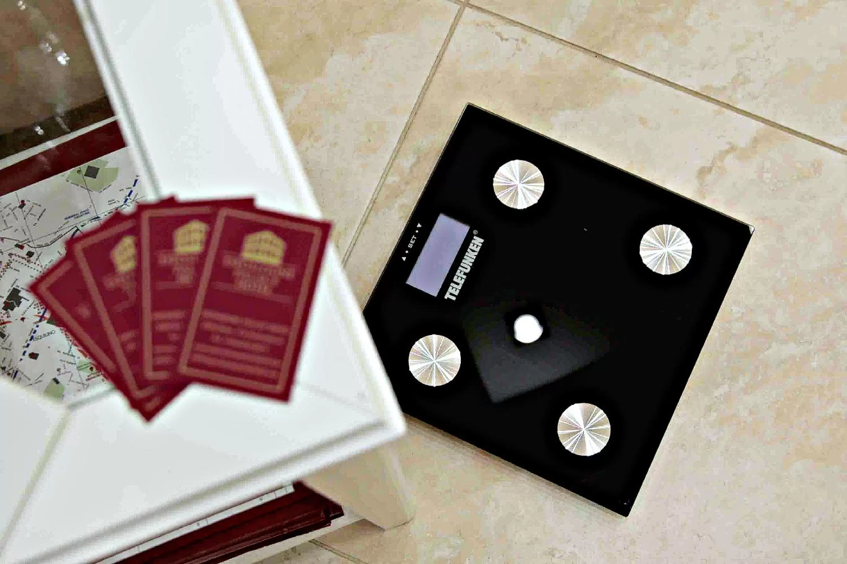 Communal lounge/ TV room in Esposizione Palace Hotel