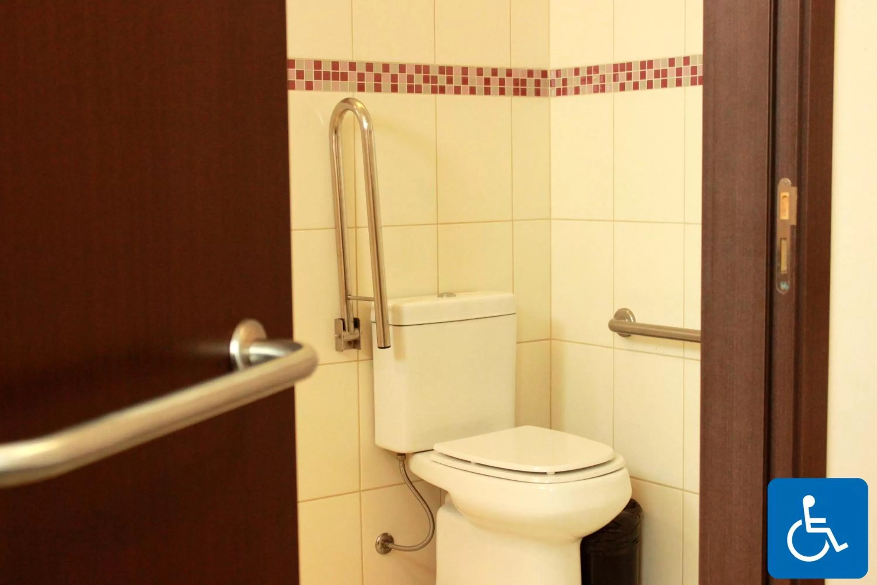 Bathroom in Total Hotel