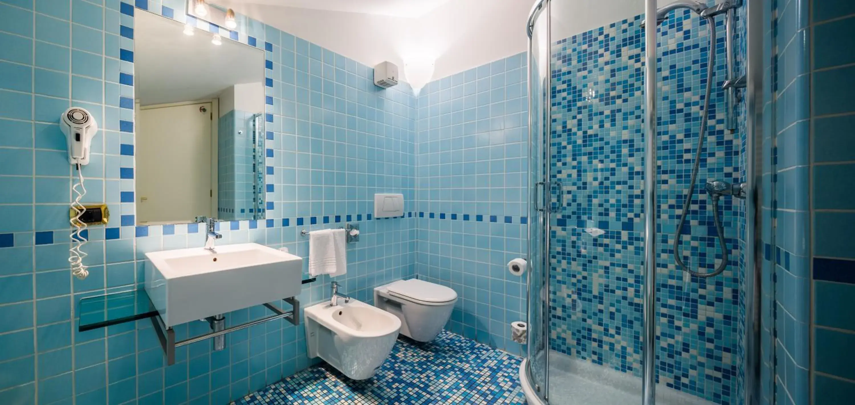 Family Room (2 Adults + 2 Children) in Hotel Brandoli Family Room (2 Adults + 2 Children) in Hotel Brandoli