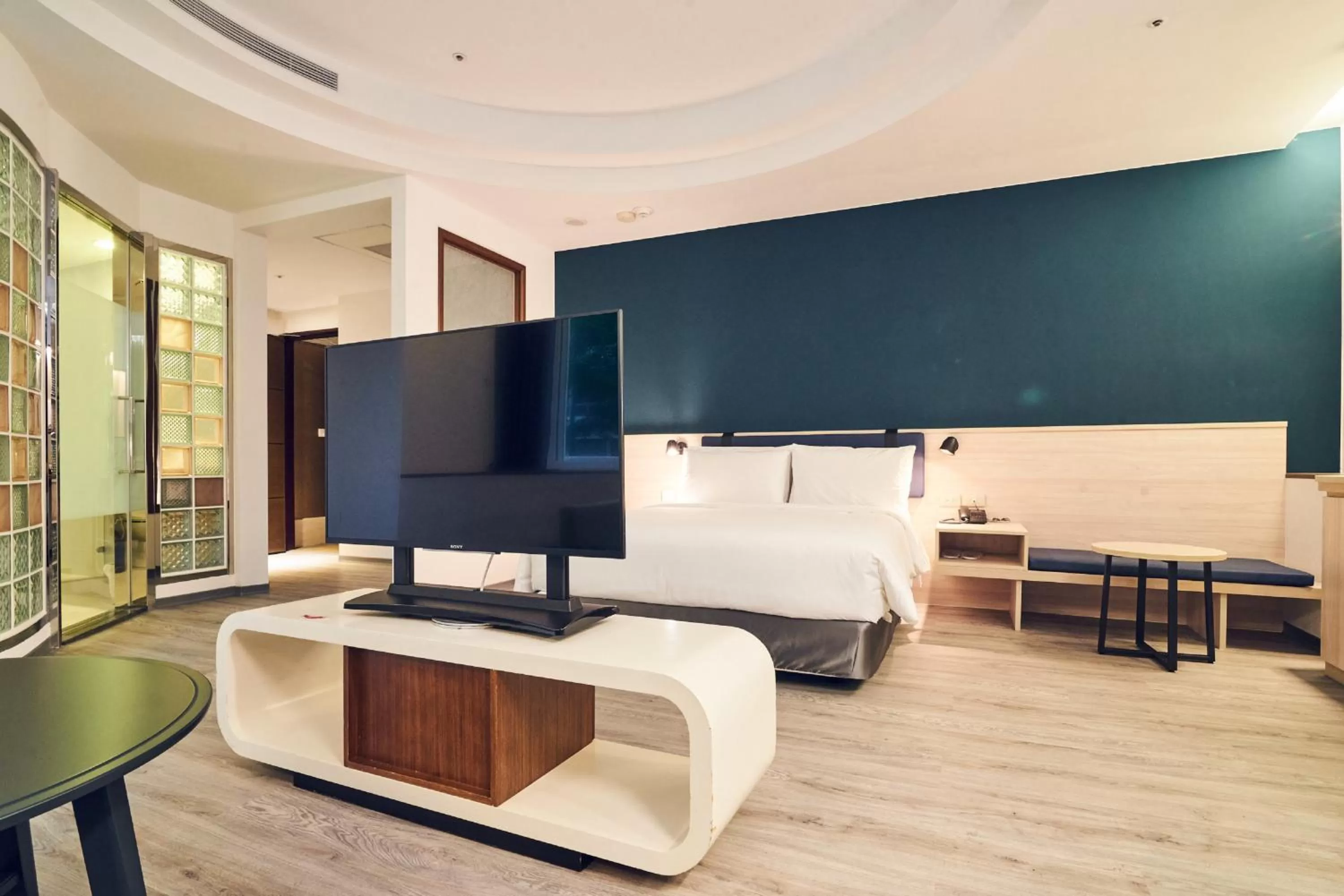 Photo of the whole room, Bed in CHECK inn Select Taipei Nangang