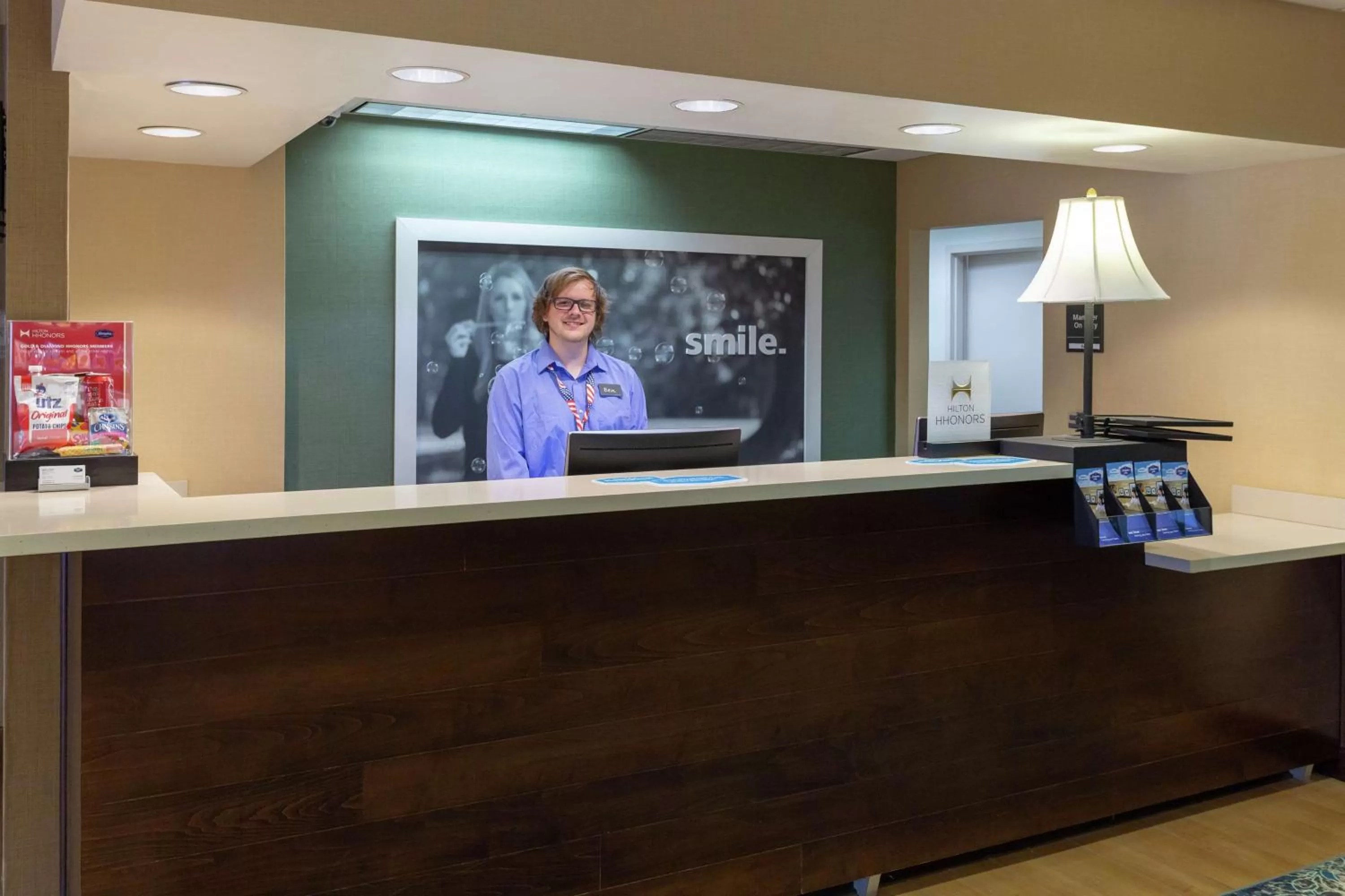 Lobby or reception in Hampton Inn Bedford