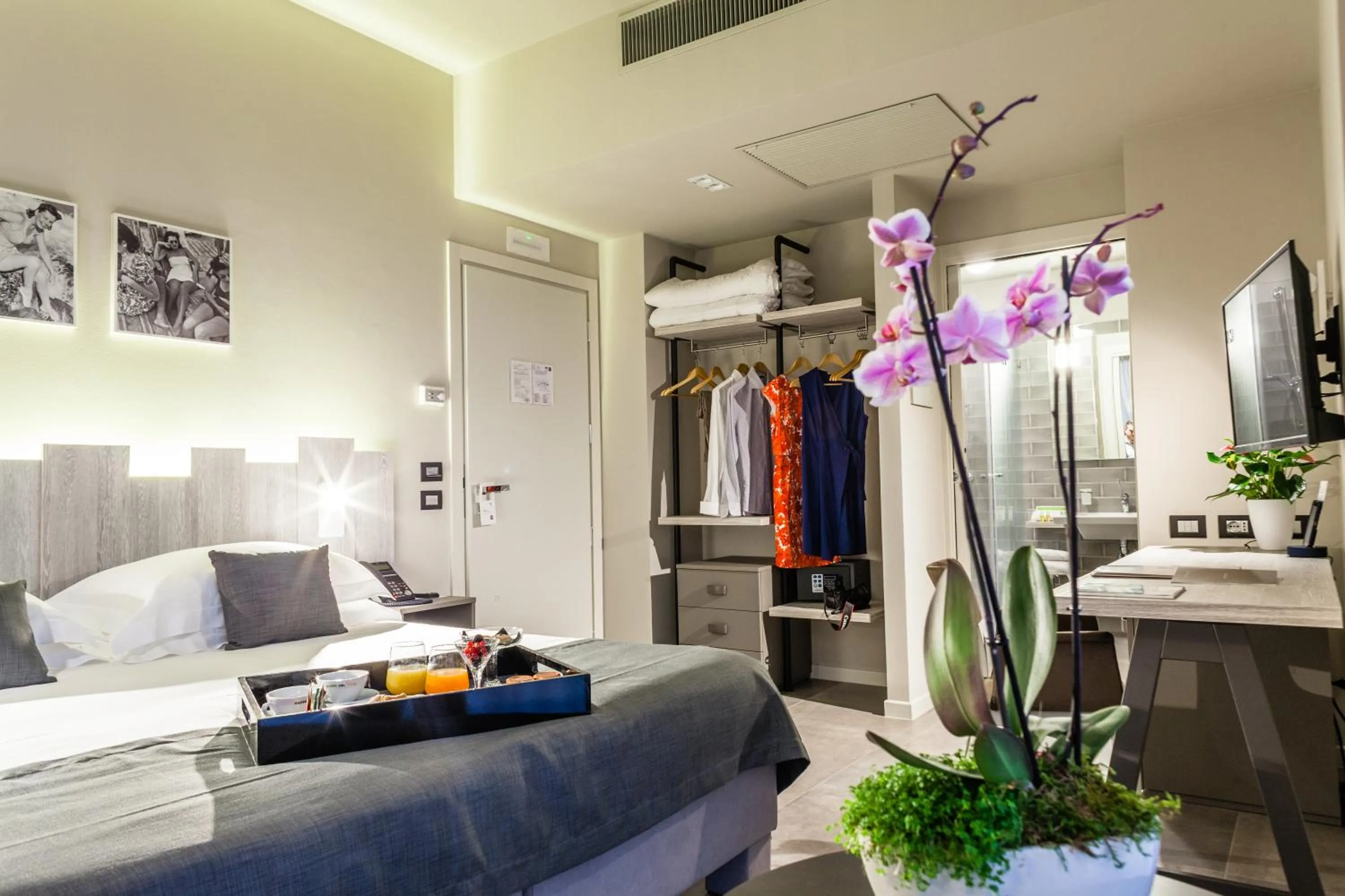 Bed in Nautilus Family Hotel