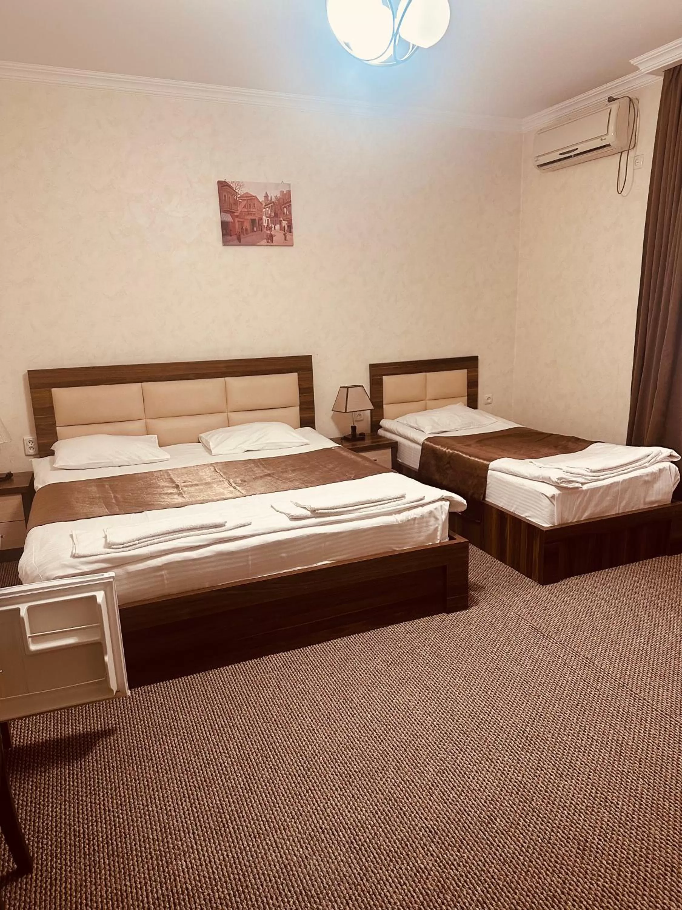 Bedroom, Bed in villa old sololaki