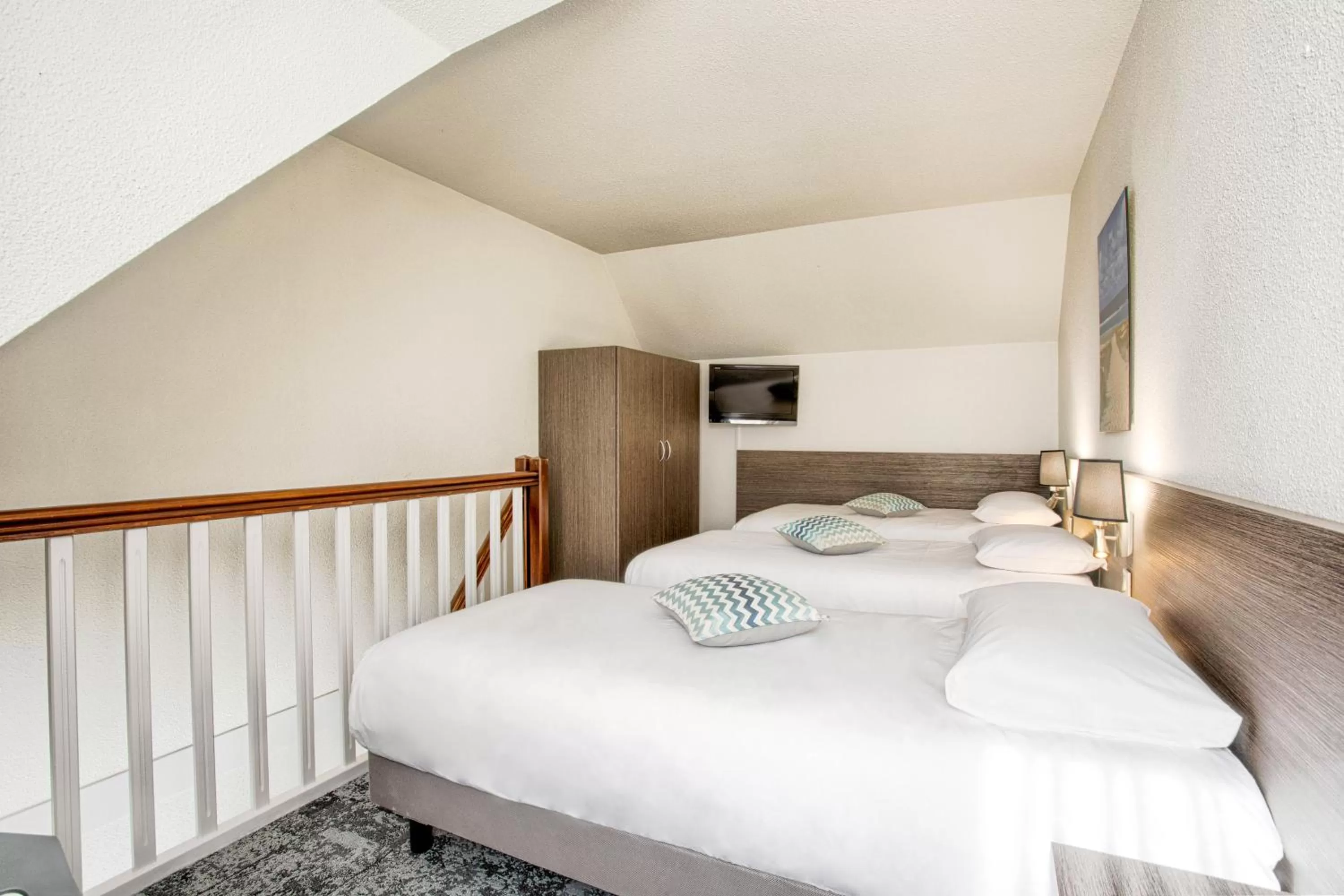 Bedroom, Bed in Mercure Cabourg Hôtel & Spa