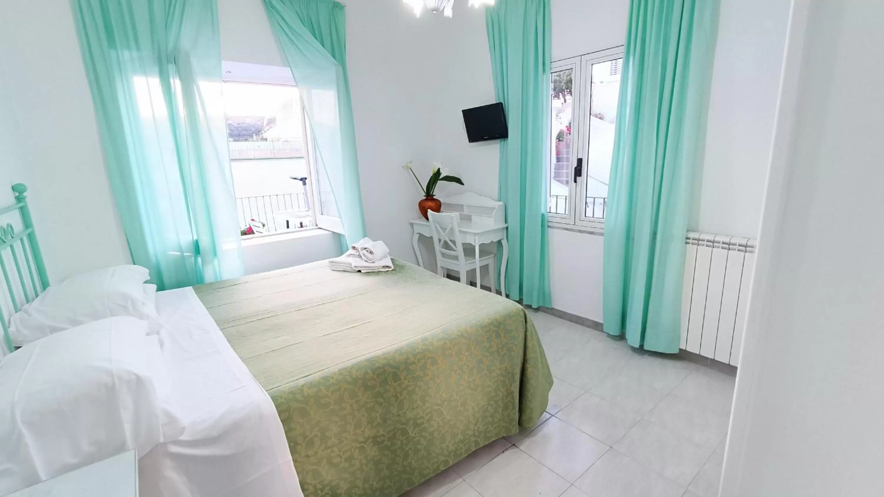 Photo of the whole room, Bed in Hotel Casa Nicola