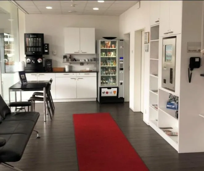 Lobby or reception, Kitchen/Kitchenette in Hotel Hine Adon Bern Airport