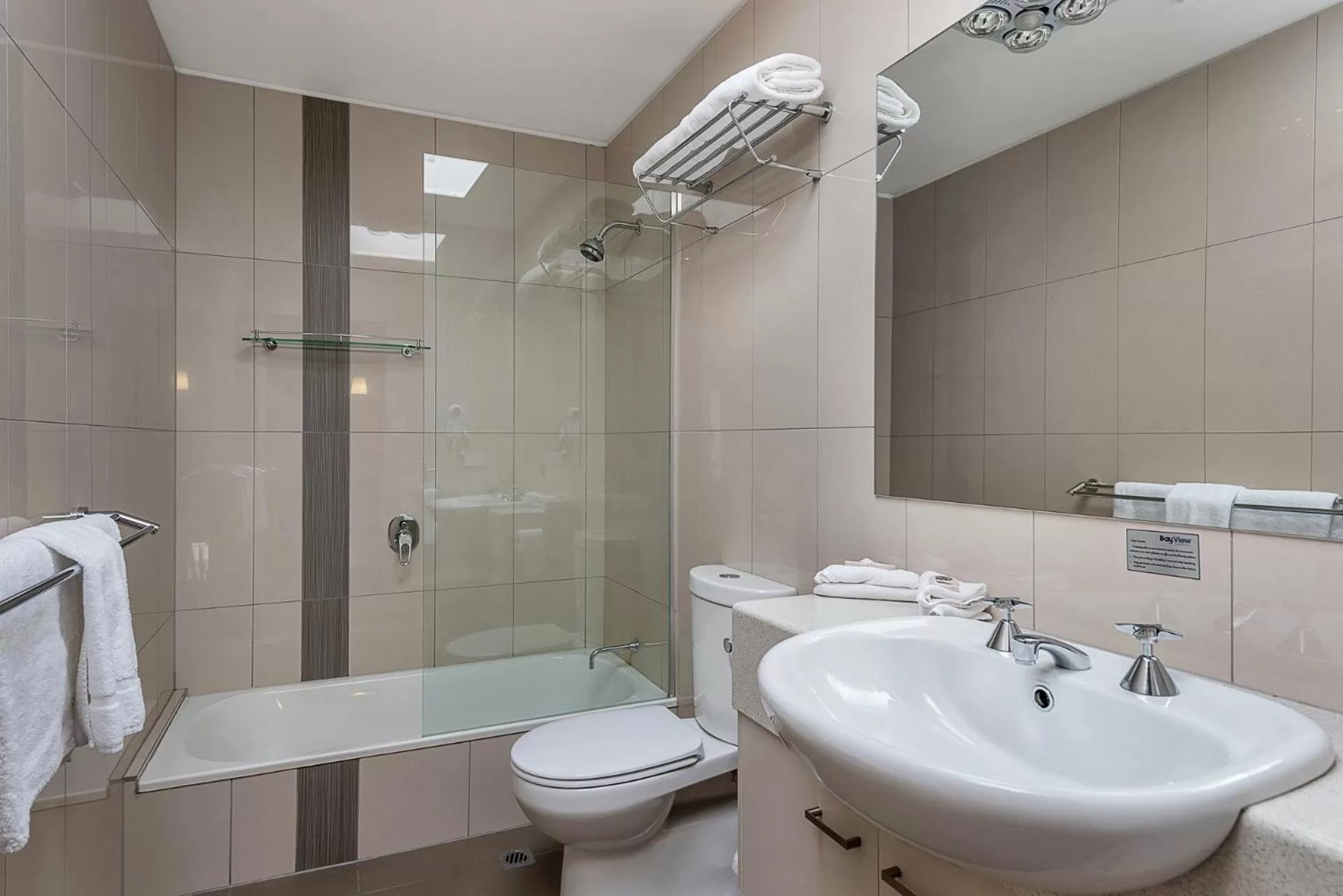 Bathroom in Bay View Villas