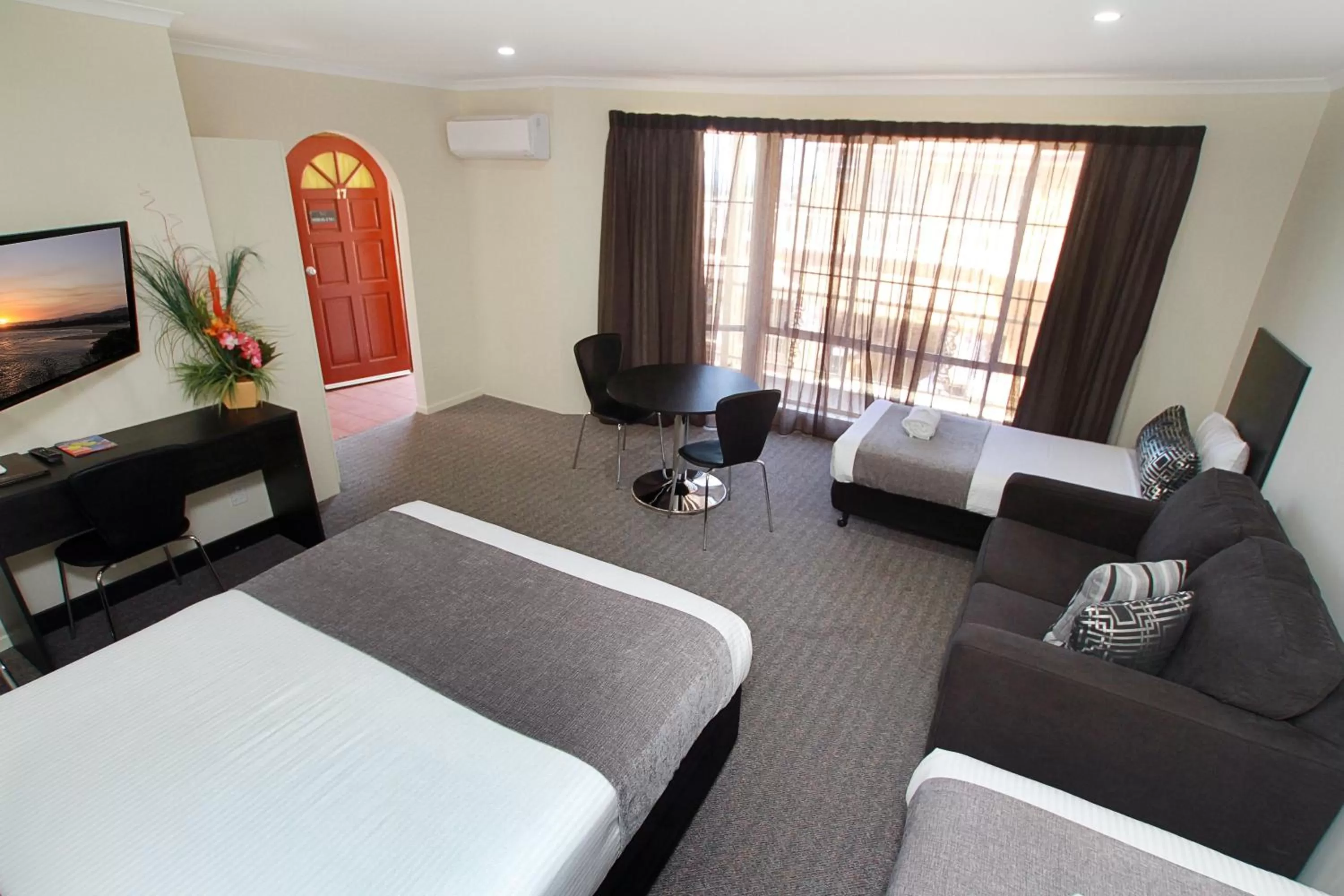 Bed in Twofold Bay Motor Inn