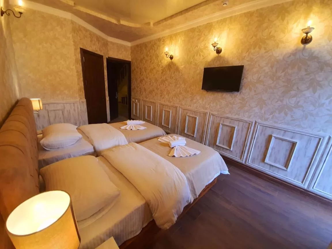 MELINI Boutique Hotel