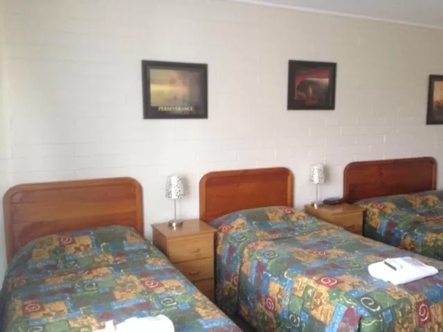 Bed in Gisborne Motel