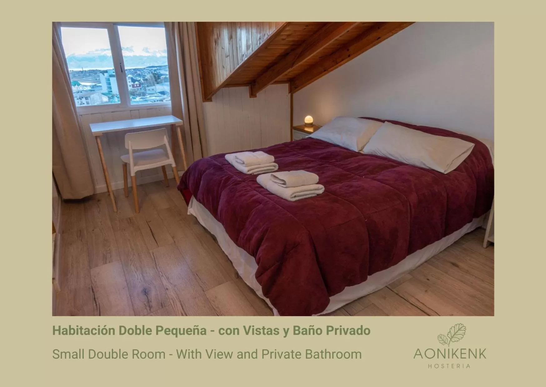 Small Double Room in Hostería Aonikenk