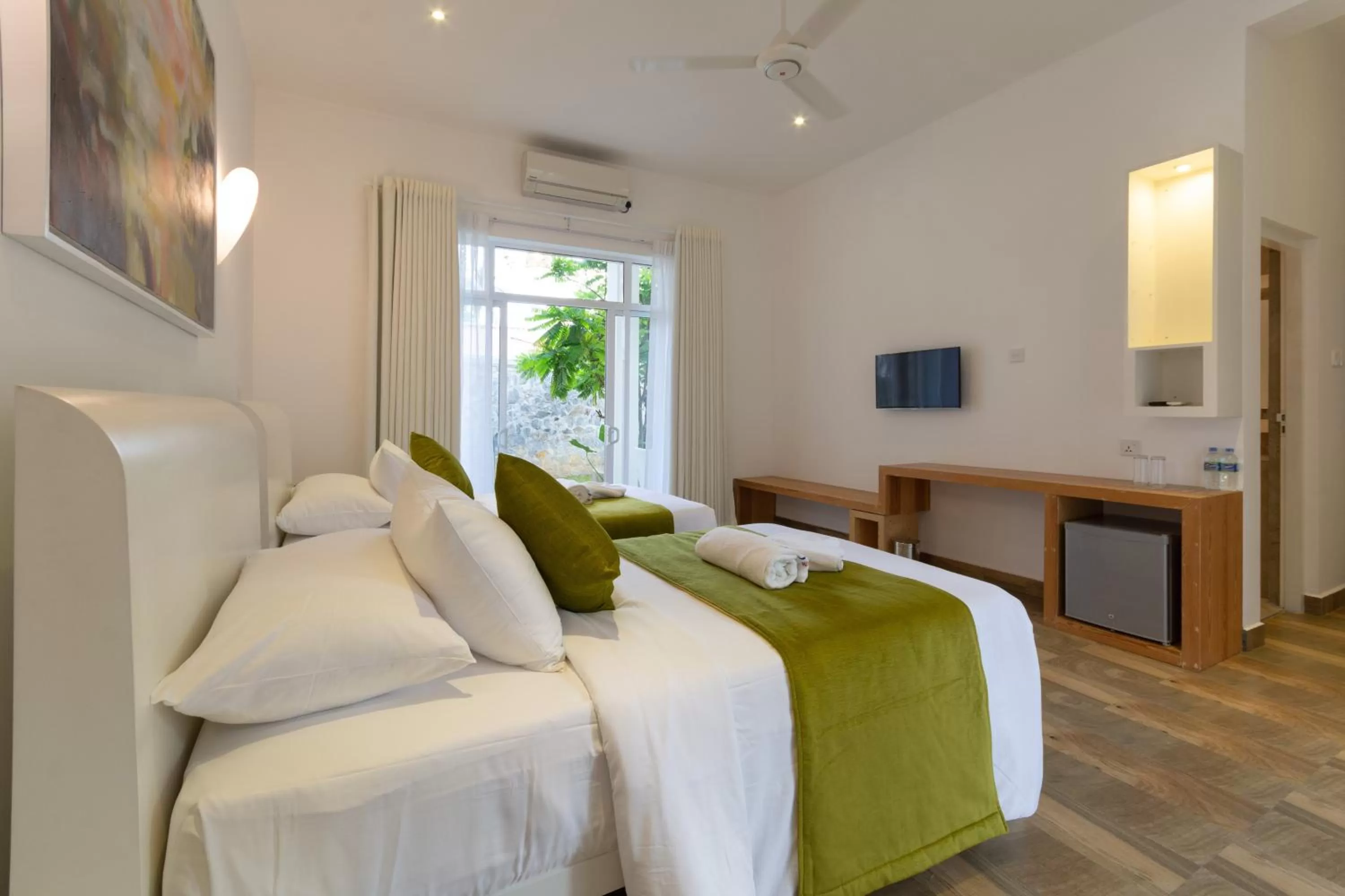 Photo of the whole room in Waters Spring