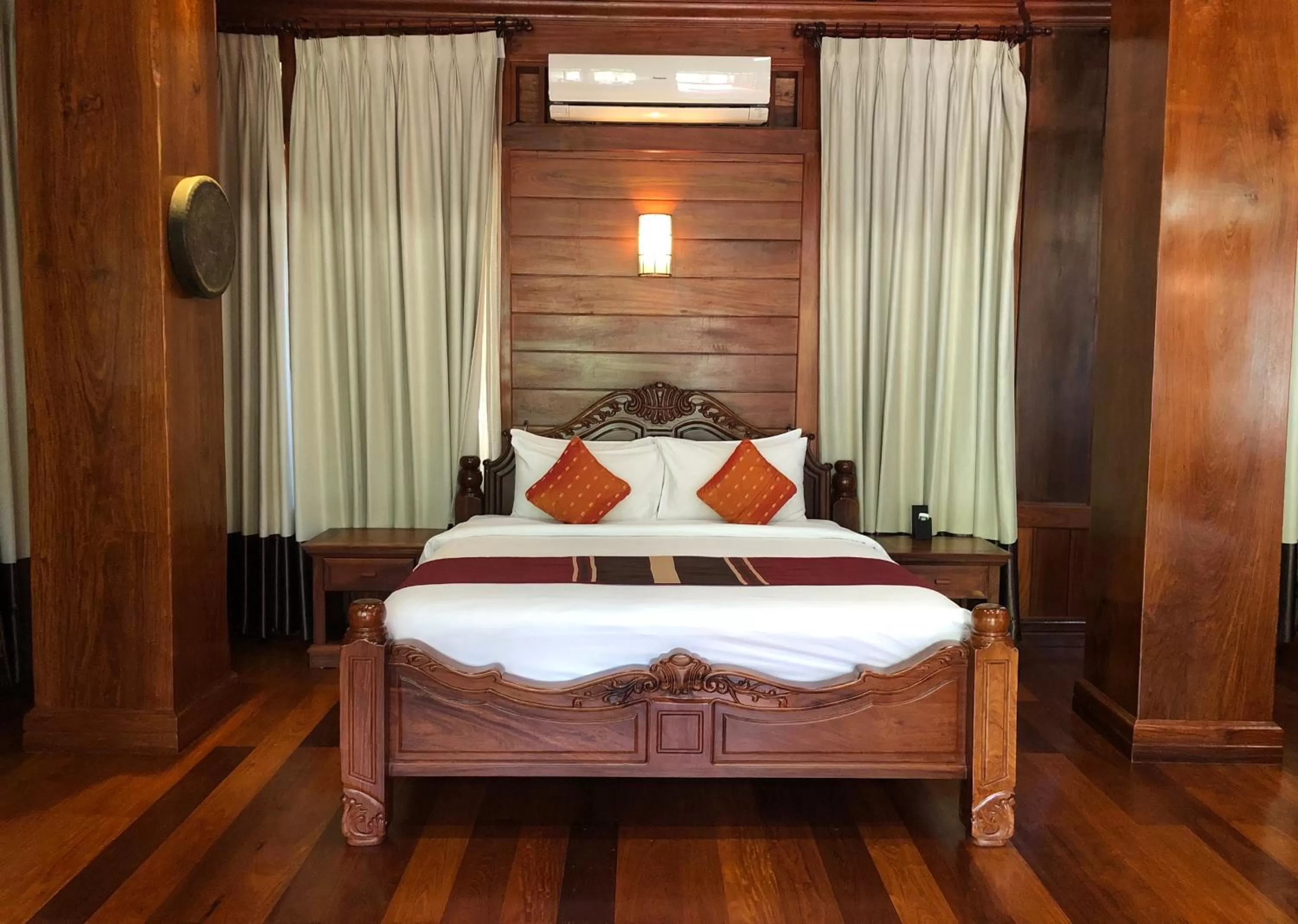 Bed in Try Palace Resort-Kep