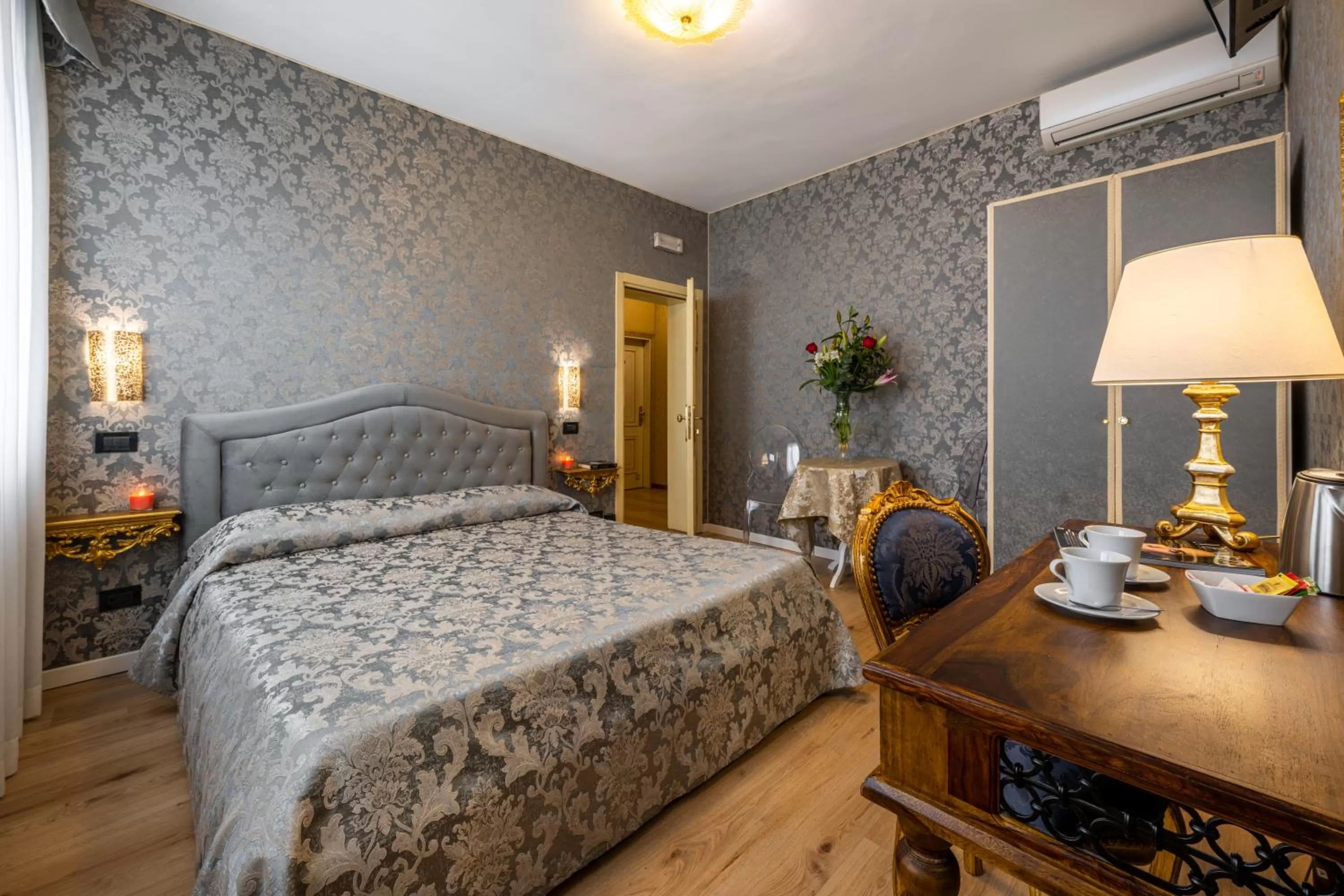 Bedroom, Bed in Hotel Apostoli Garden